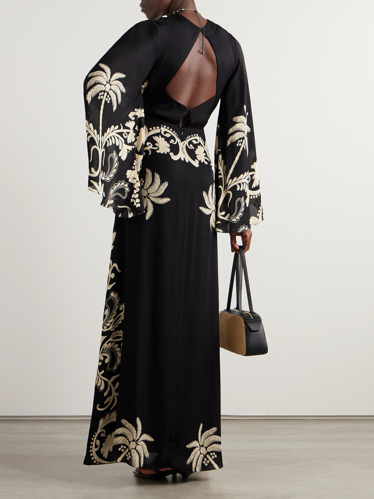 Johanna Ortiz Legenda Del Tiempo Printed Silk-georgette Maxi Dress In Black