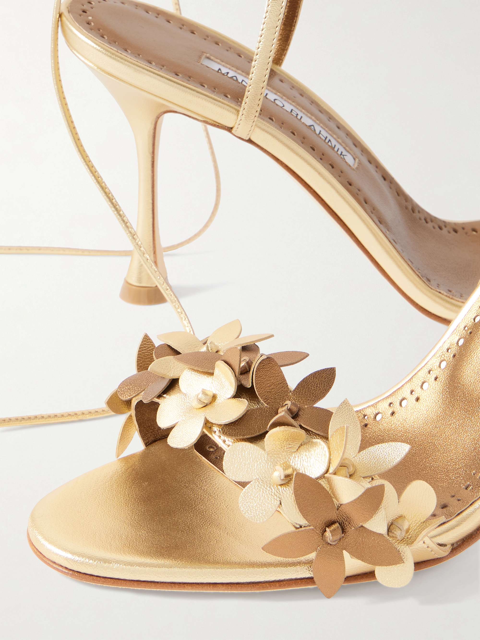MANOLO BLAHNIK 