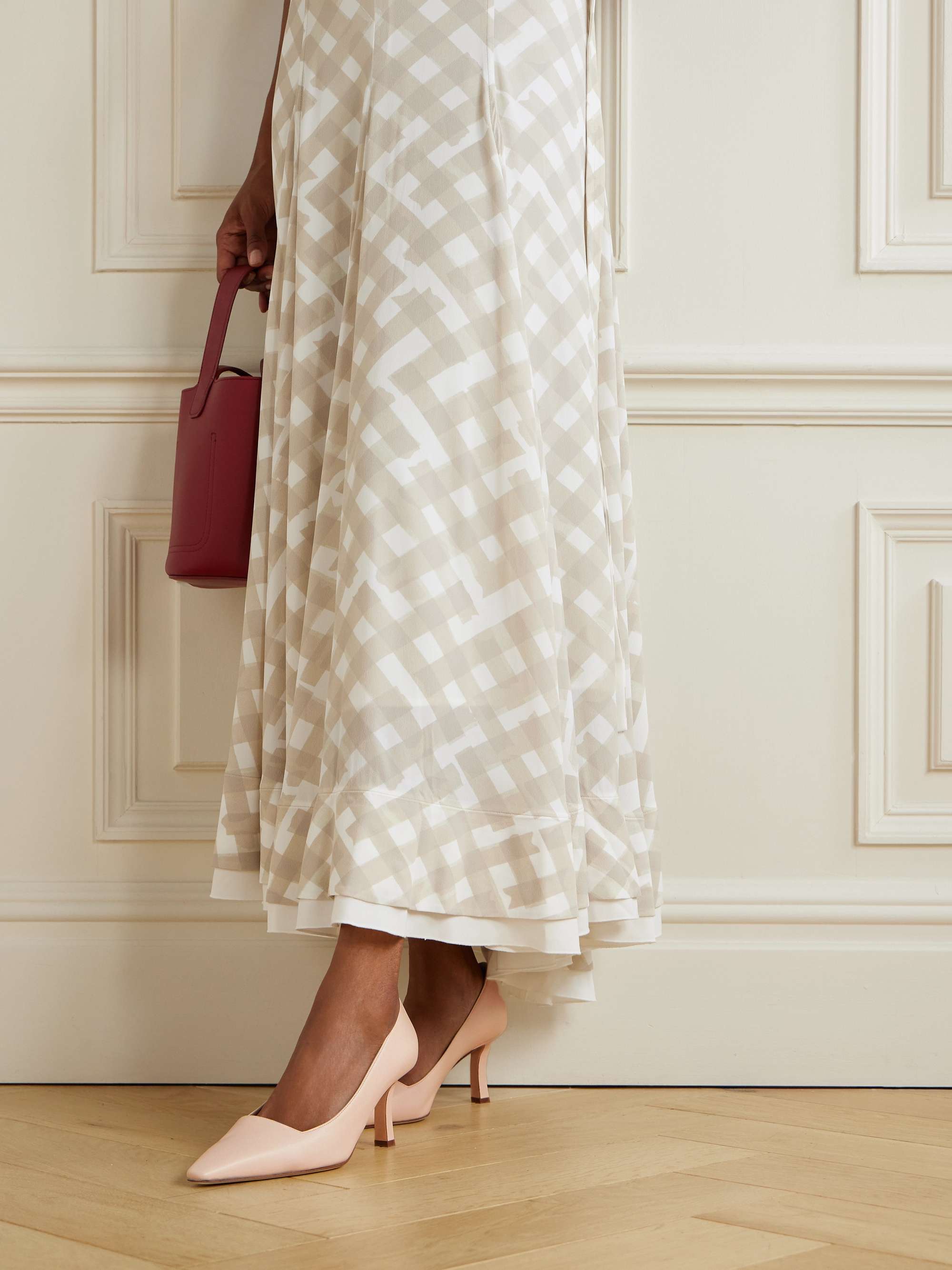 MANOLO BLAHNIK 