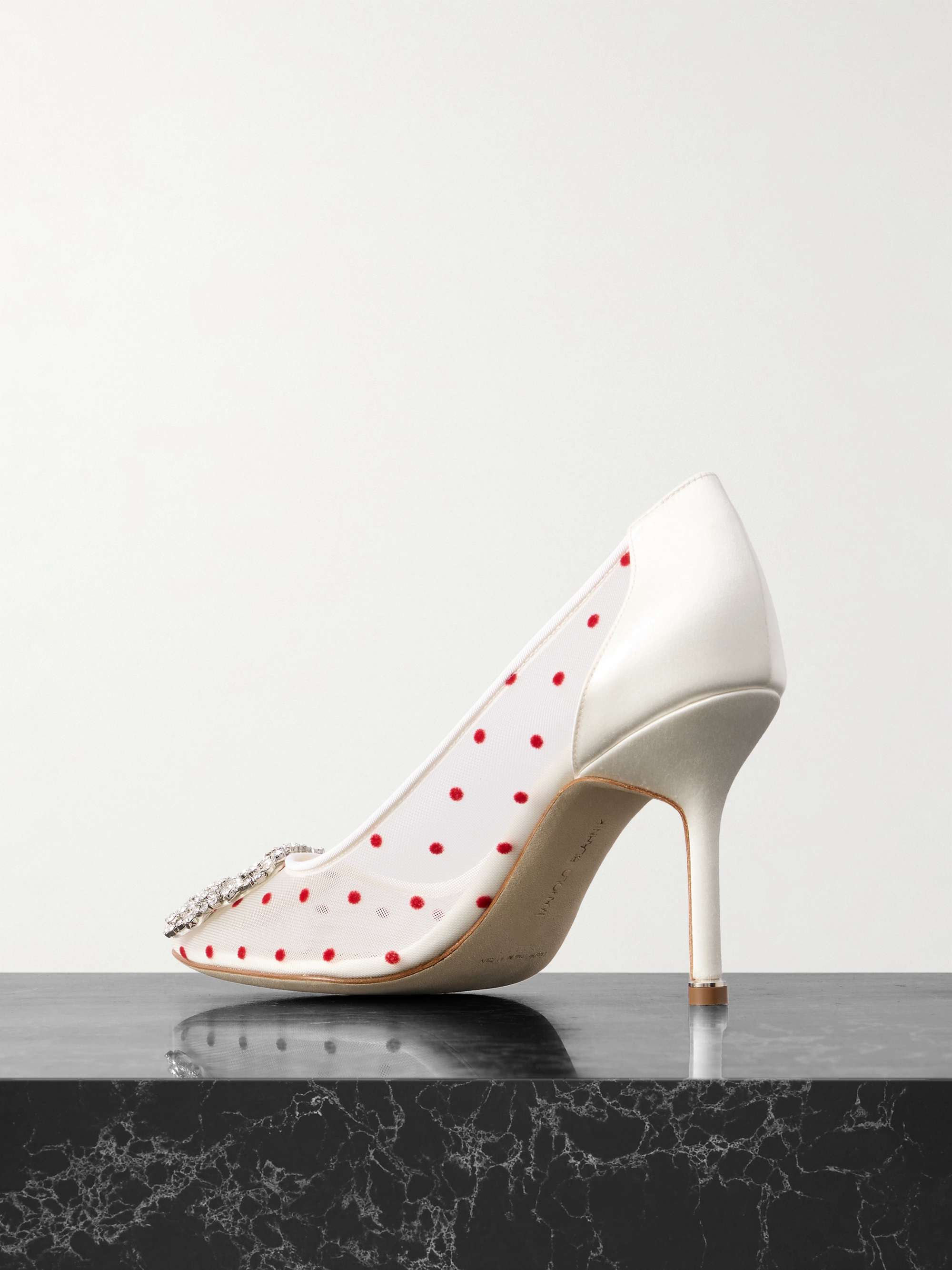 MANOLO BLAHNIK 