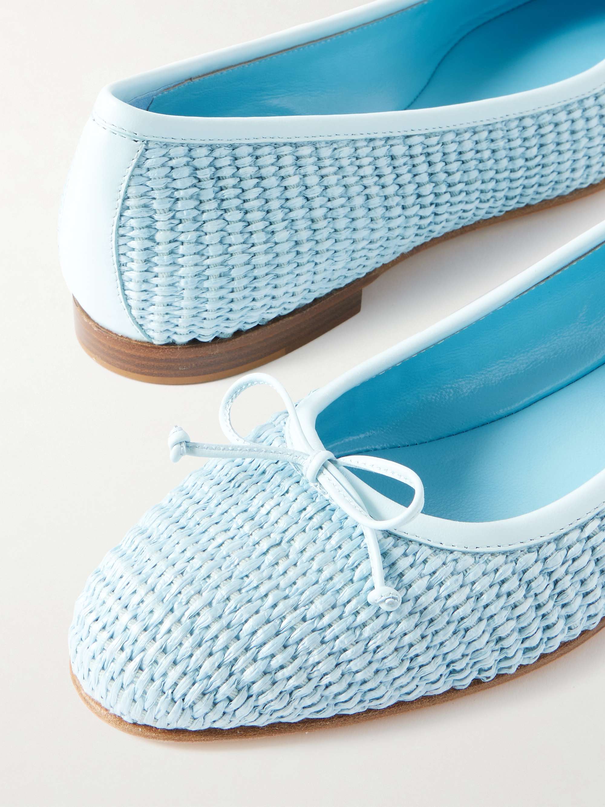 MANOLO BLAHNIK 