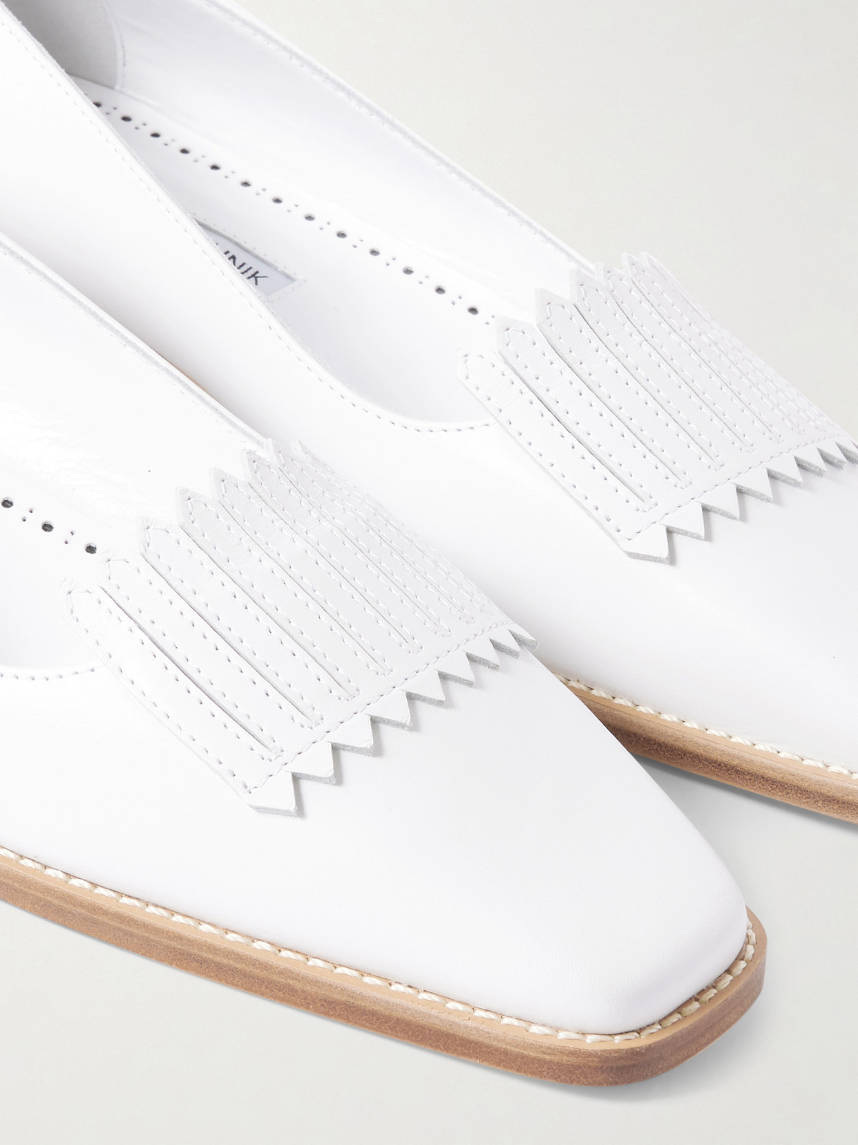 Manolo Blahnik Pausaniasflat Fringed Leather Loafers