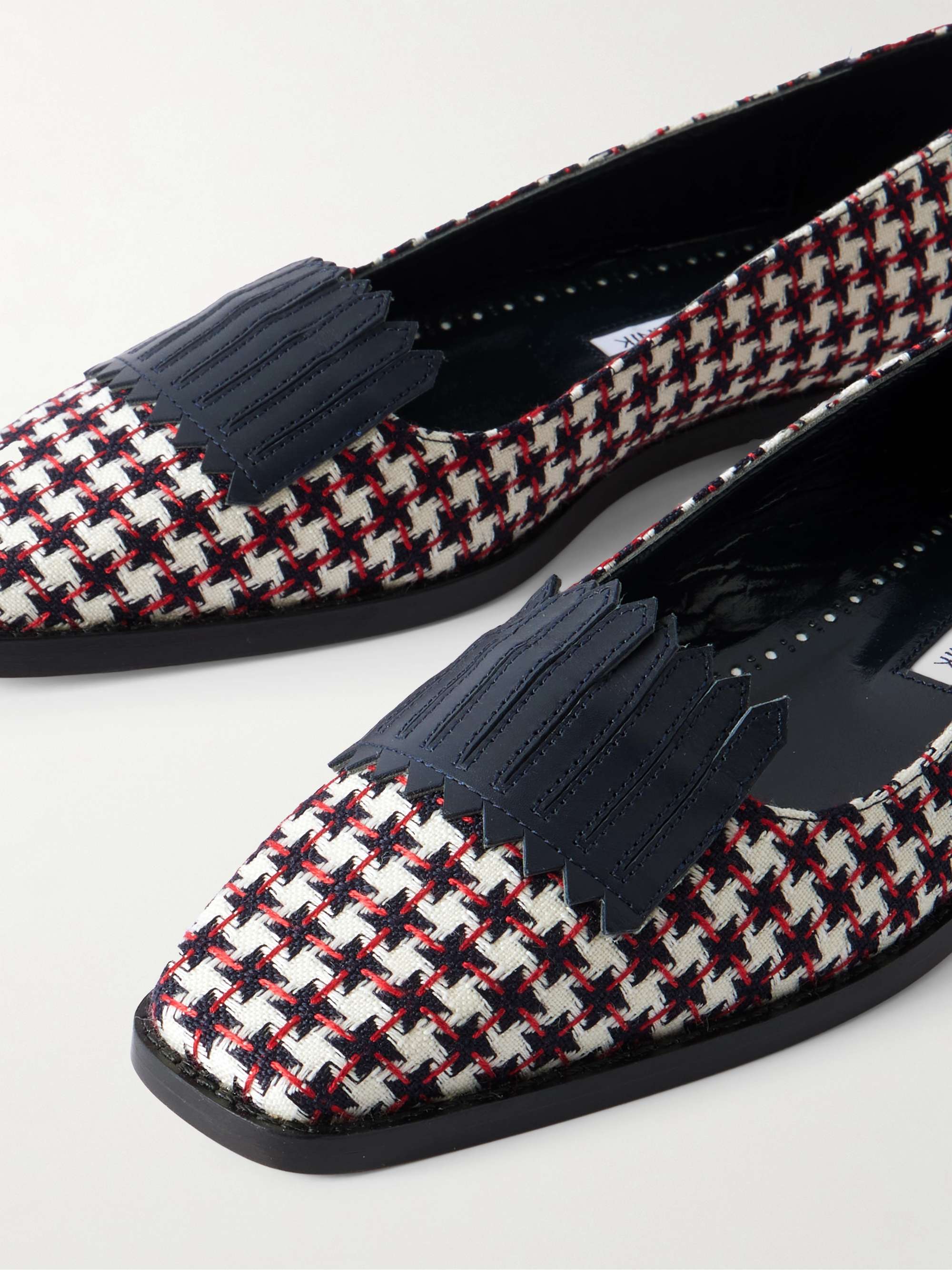 MANOLO BLAHNIK 
