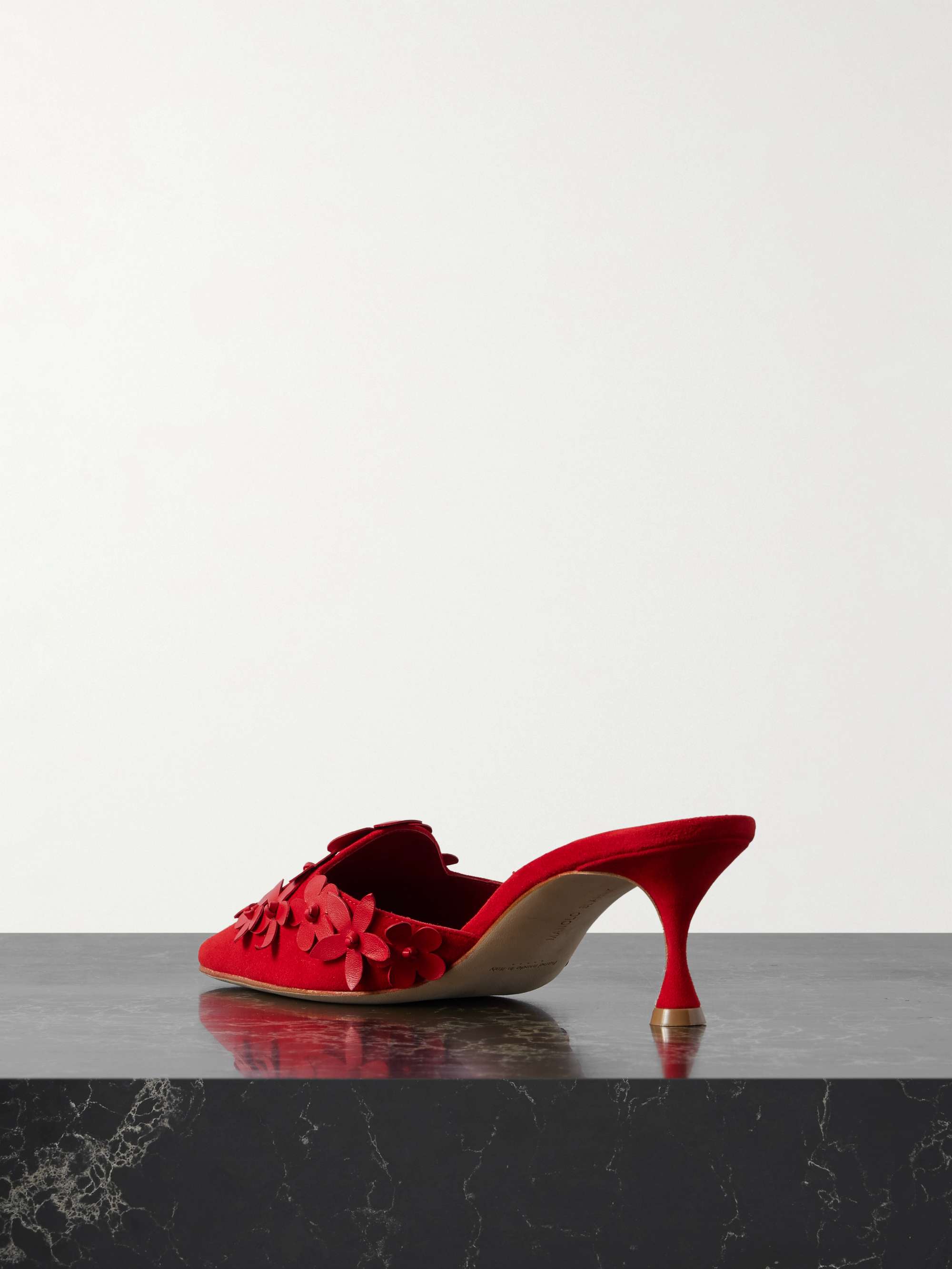 MANOLO BLAHNIK 