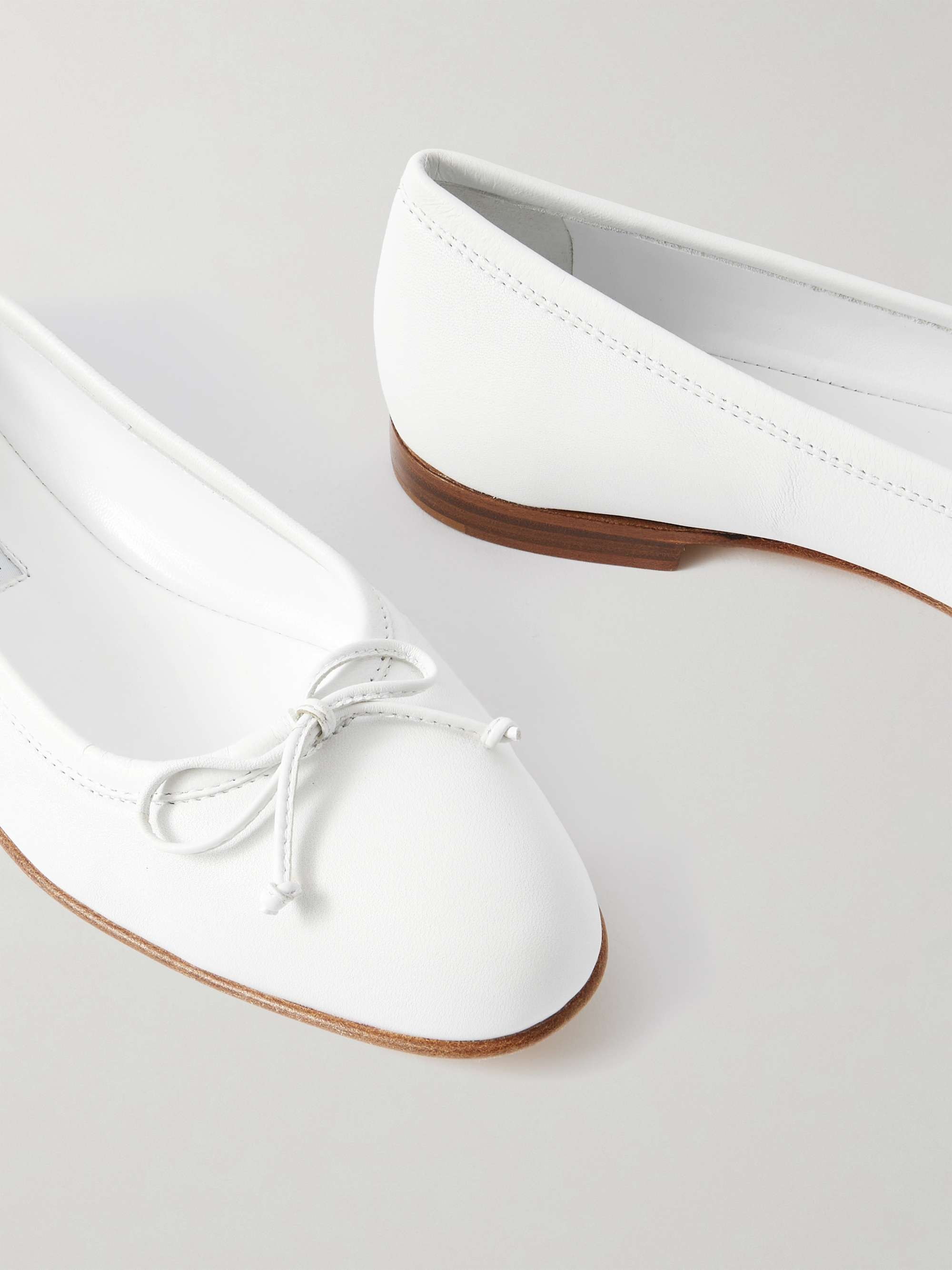 MANOLO BLAHNIK 