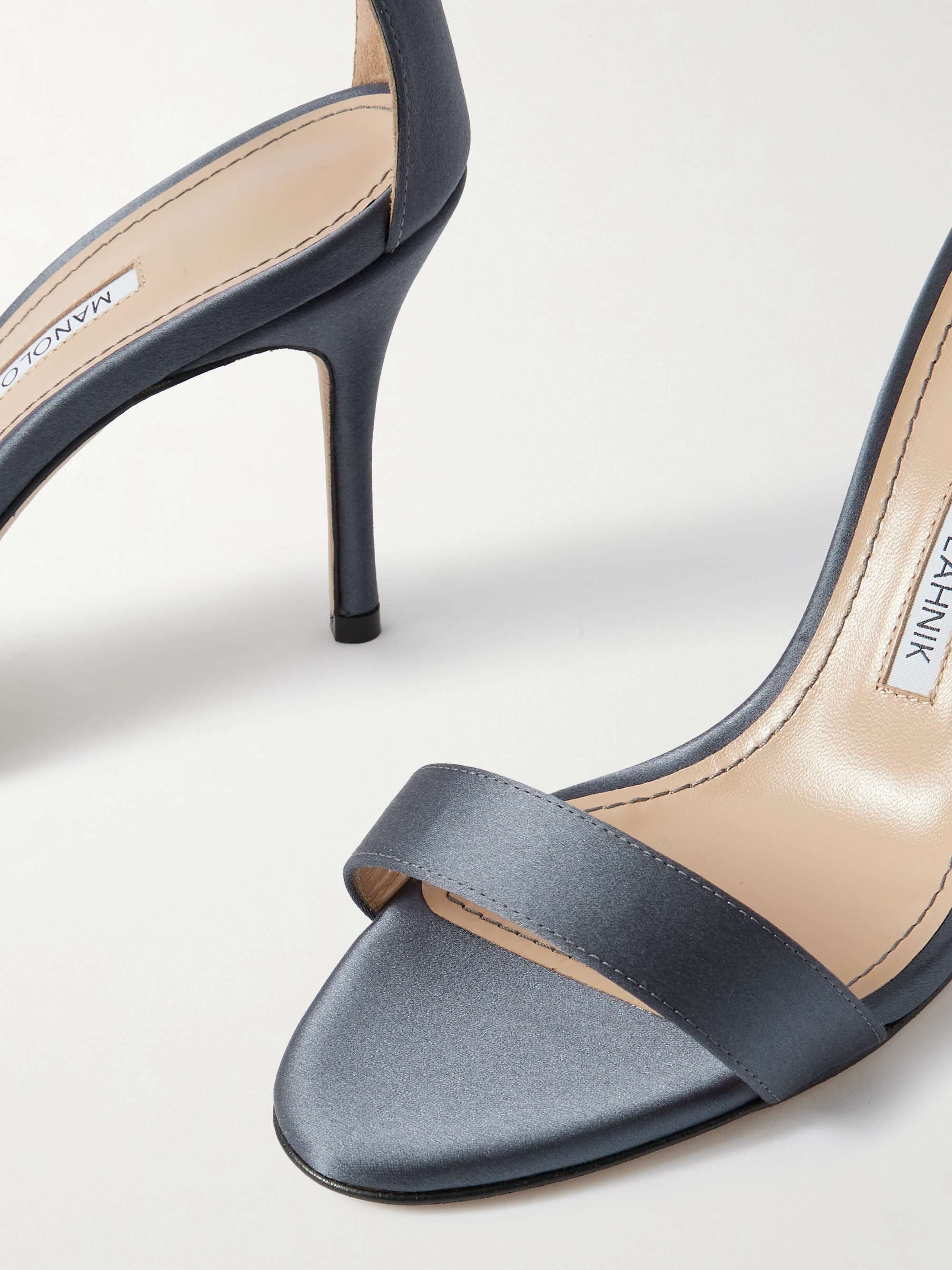 MANOLO BLAHNIK 
