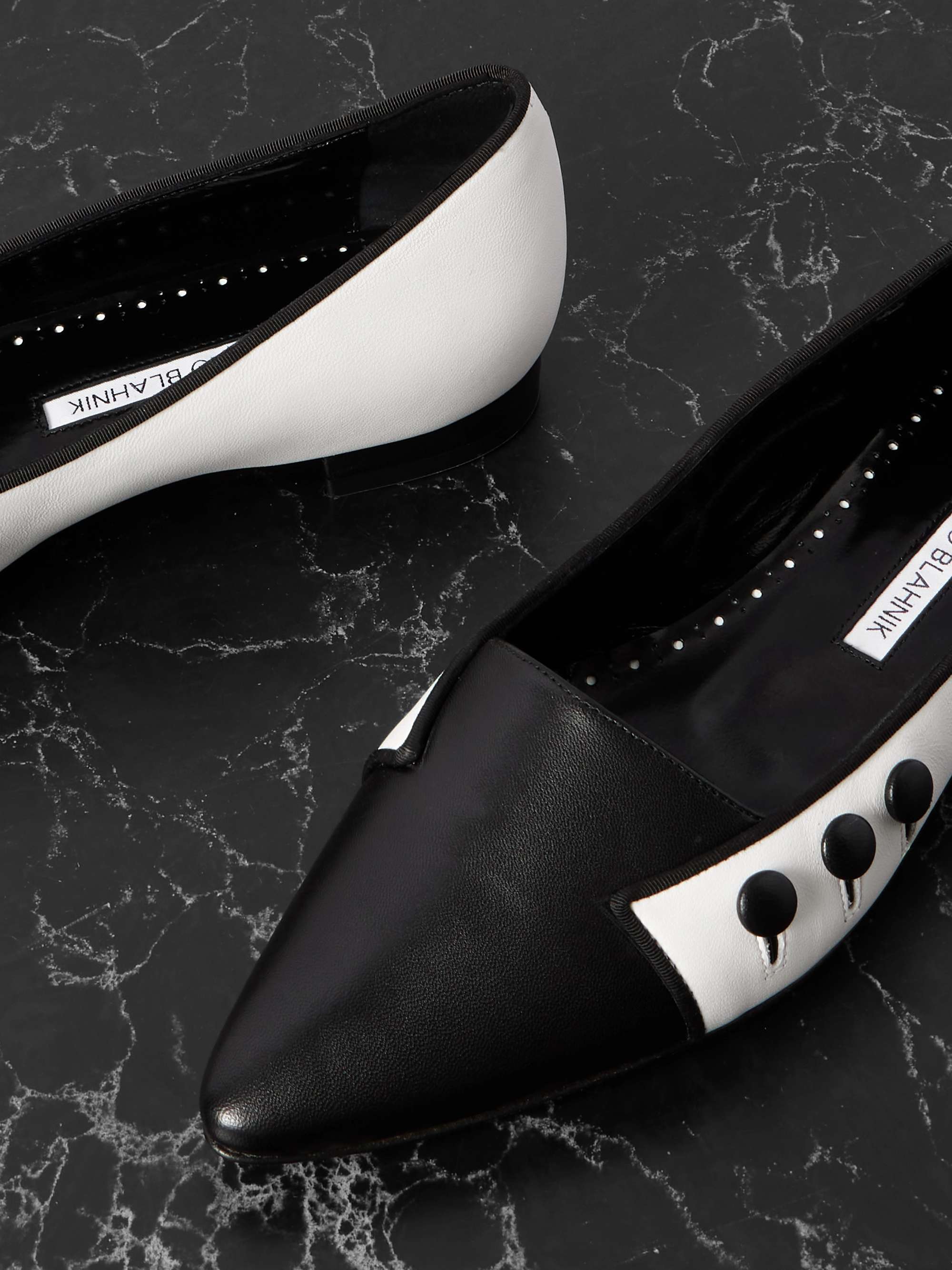 MANOLO BLAHNIK 