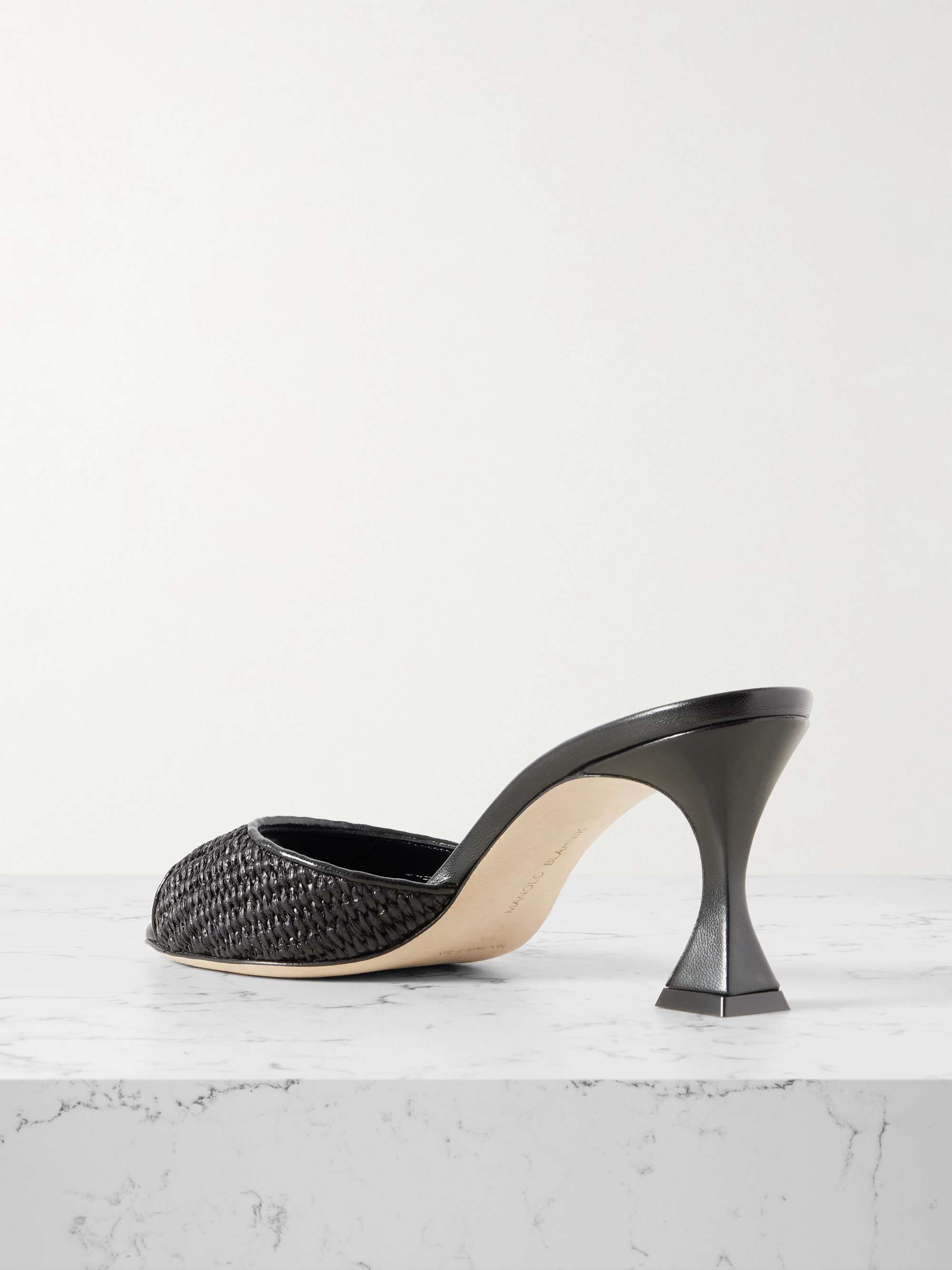 MANOLO BLAHNIK 