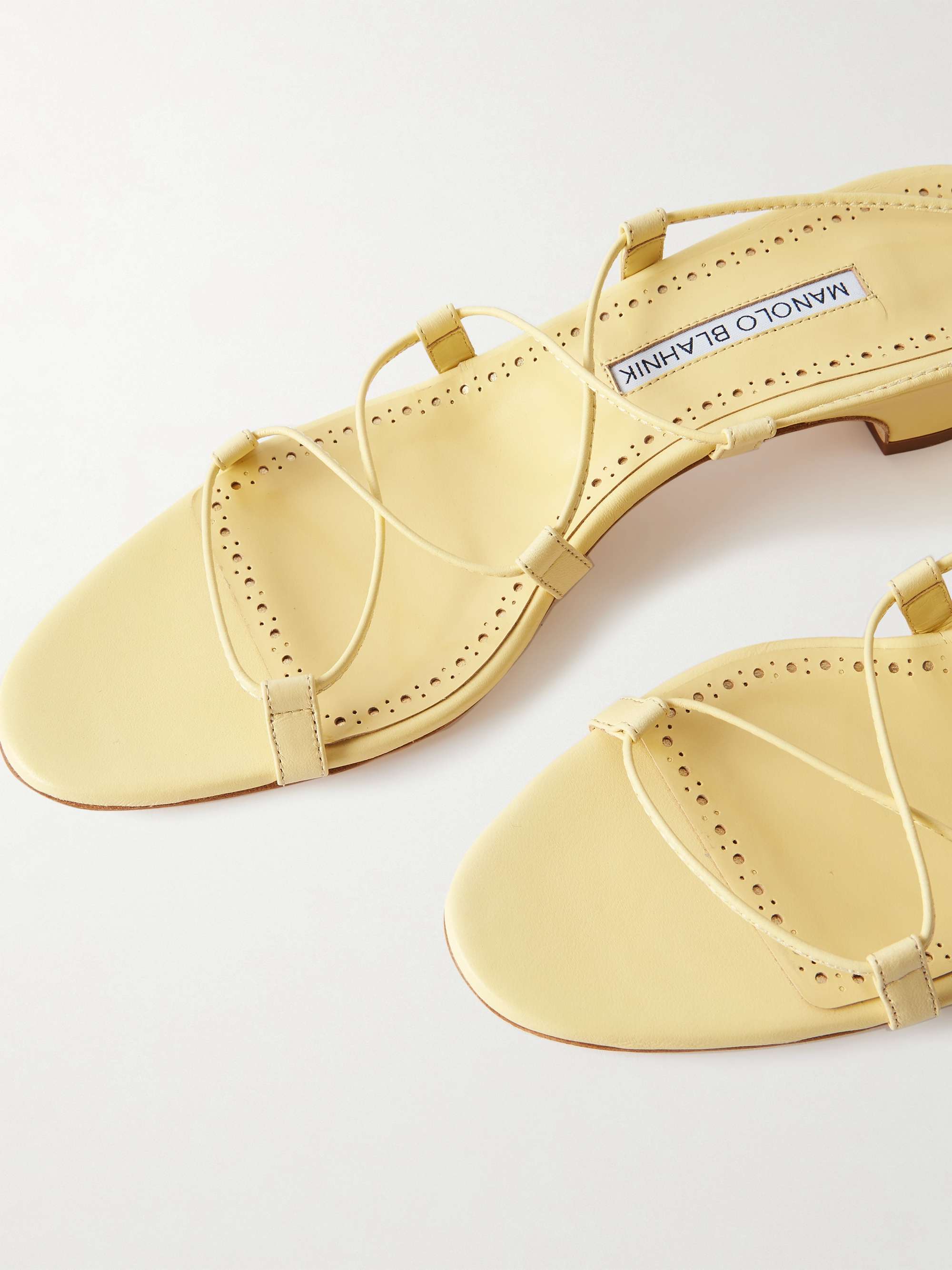 MANOLO BLAHNIK 