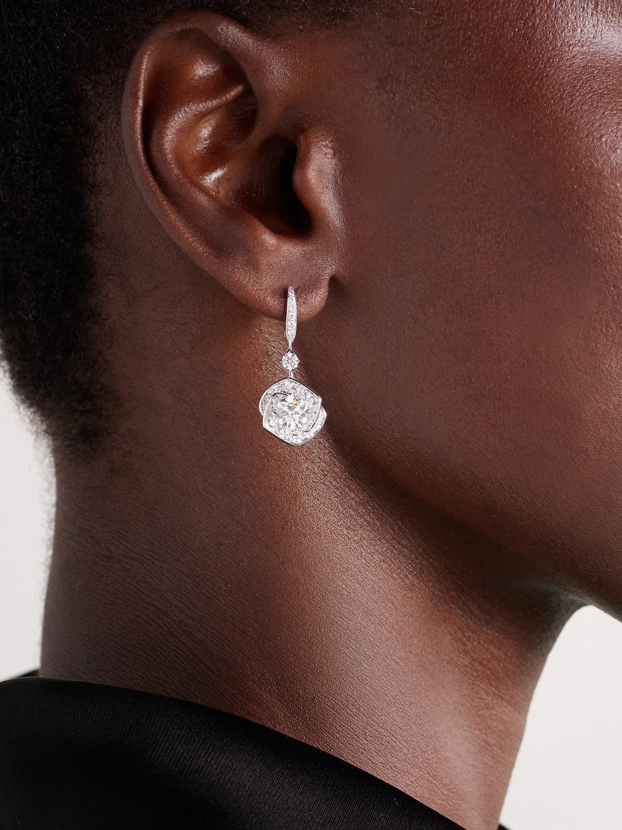 David Morris Frozen Kiss Drop 18-karat White Gold Diamond Earrings