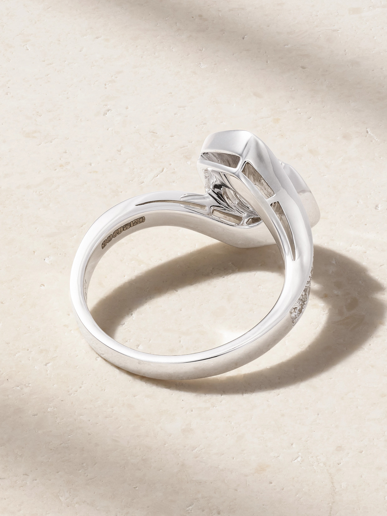 DAVID MORRIS FROZEN KISS 18-KARAT WHITE GOLD DIAMOND RING