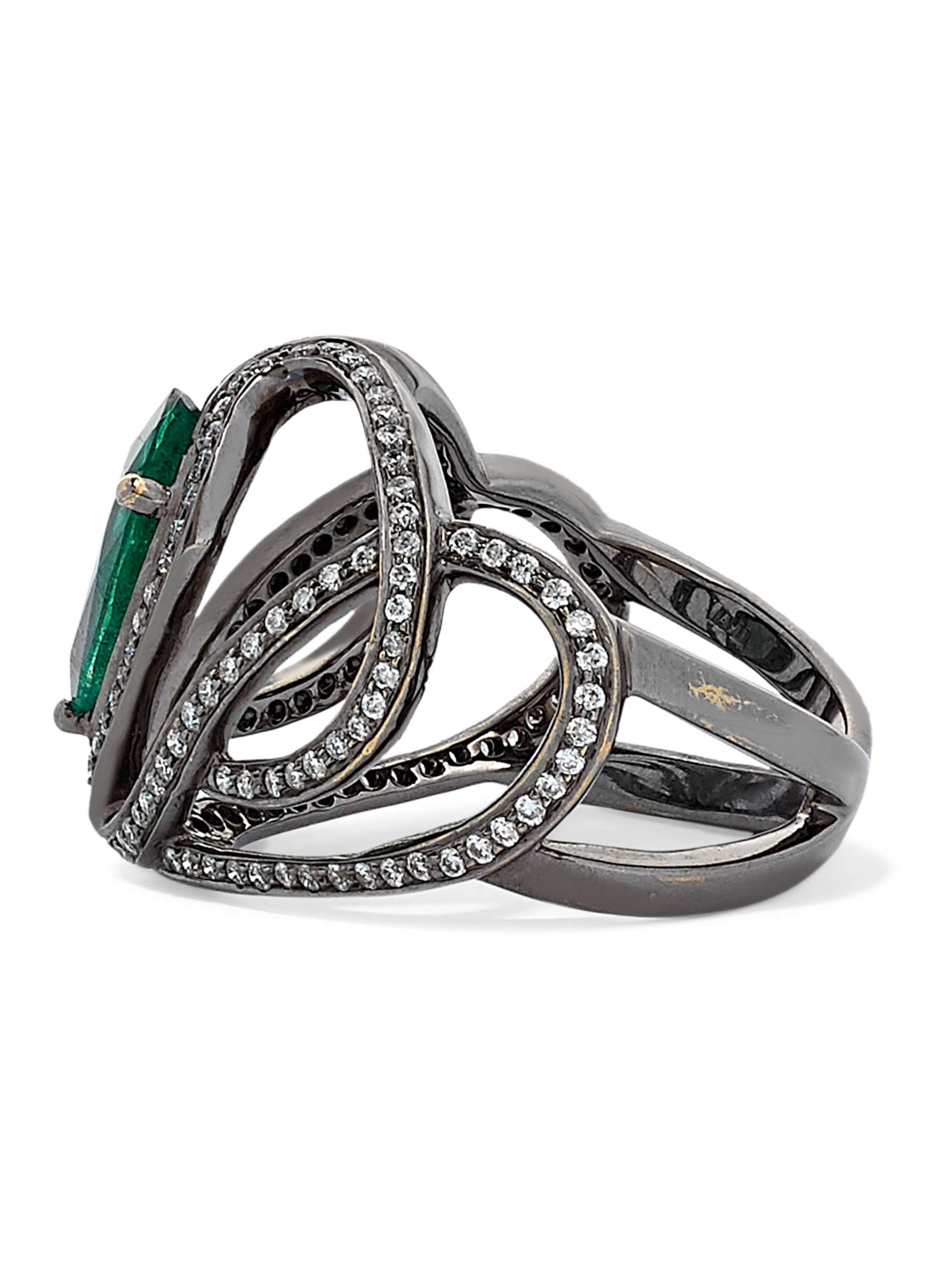 AMRAPALI LONDON 18-karat blackened gold, emerald and diamond ring