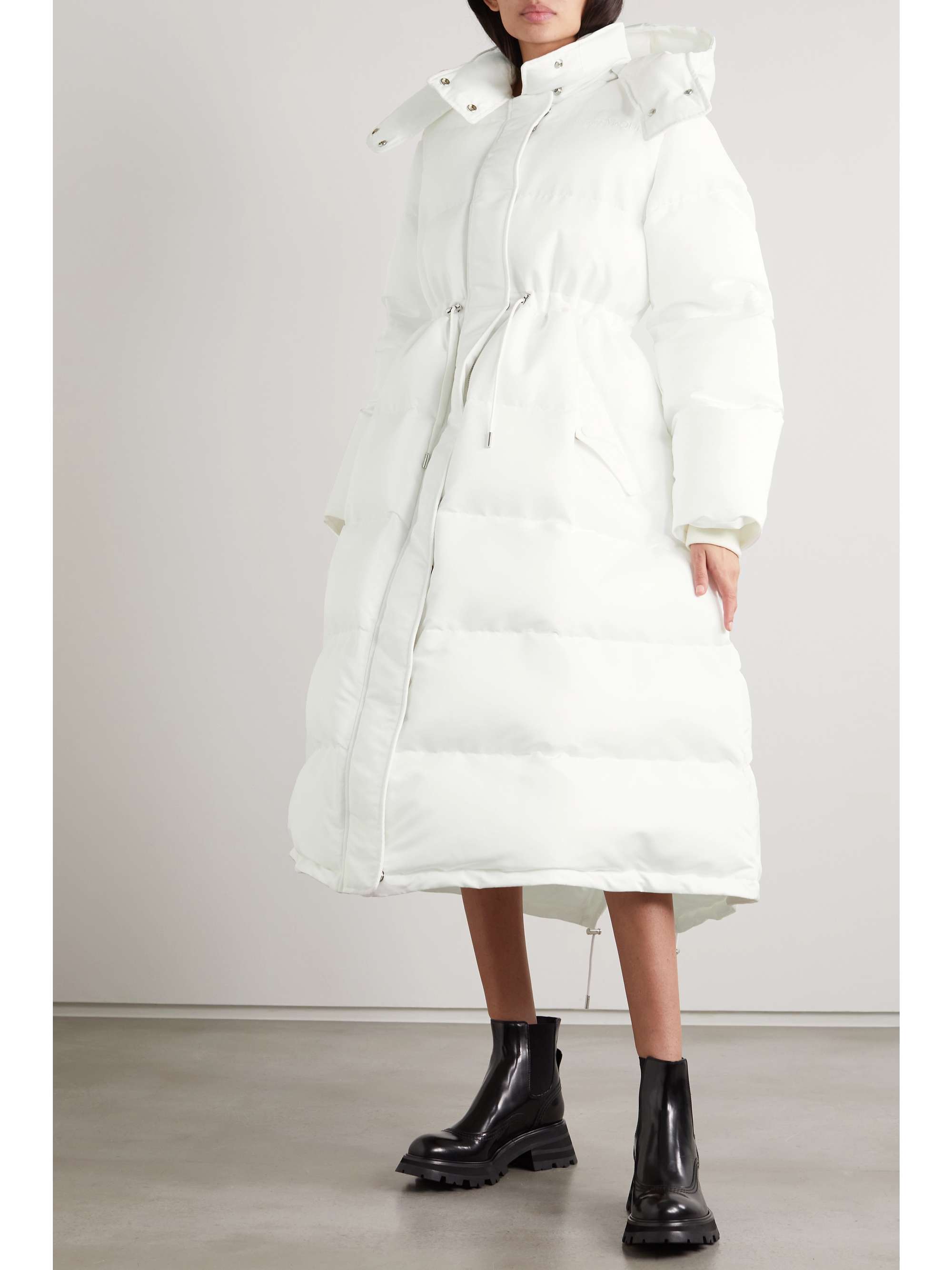 alexander mcqueen white coat CEGICAP