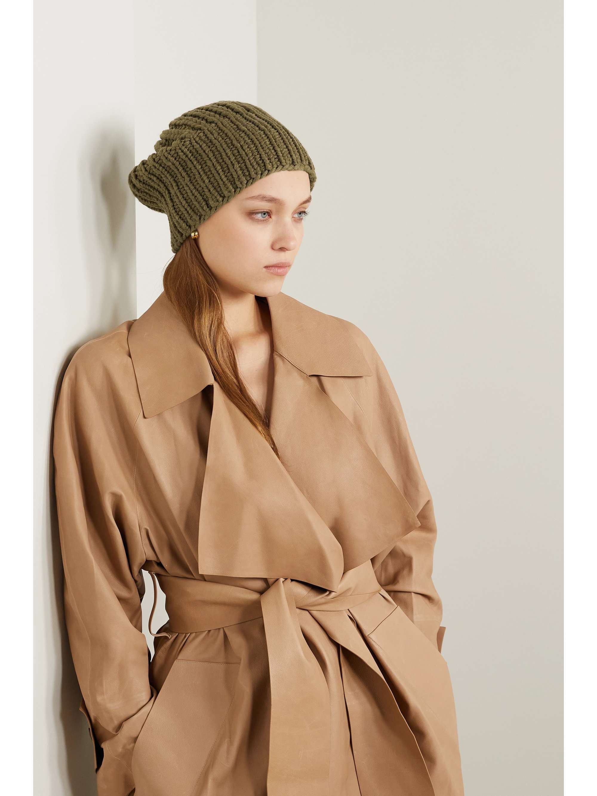THE ROW Ayfer ribbed cashmere beanie