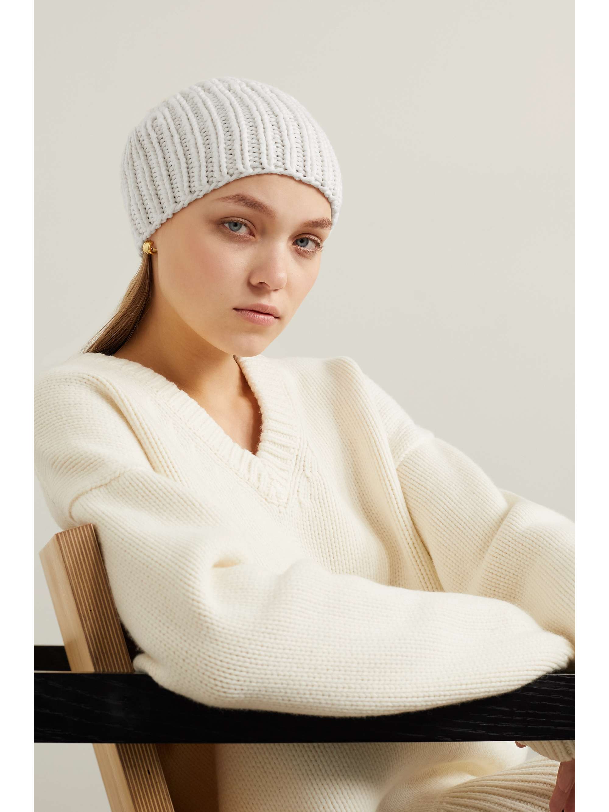 THE ROW Ayfer ribbed cashmere beanie