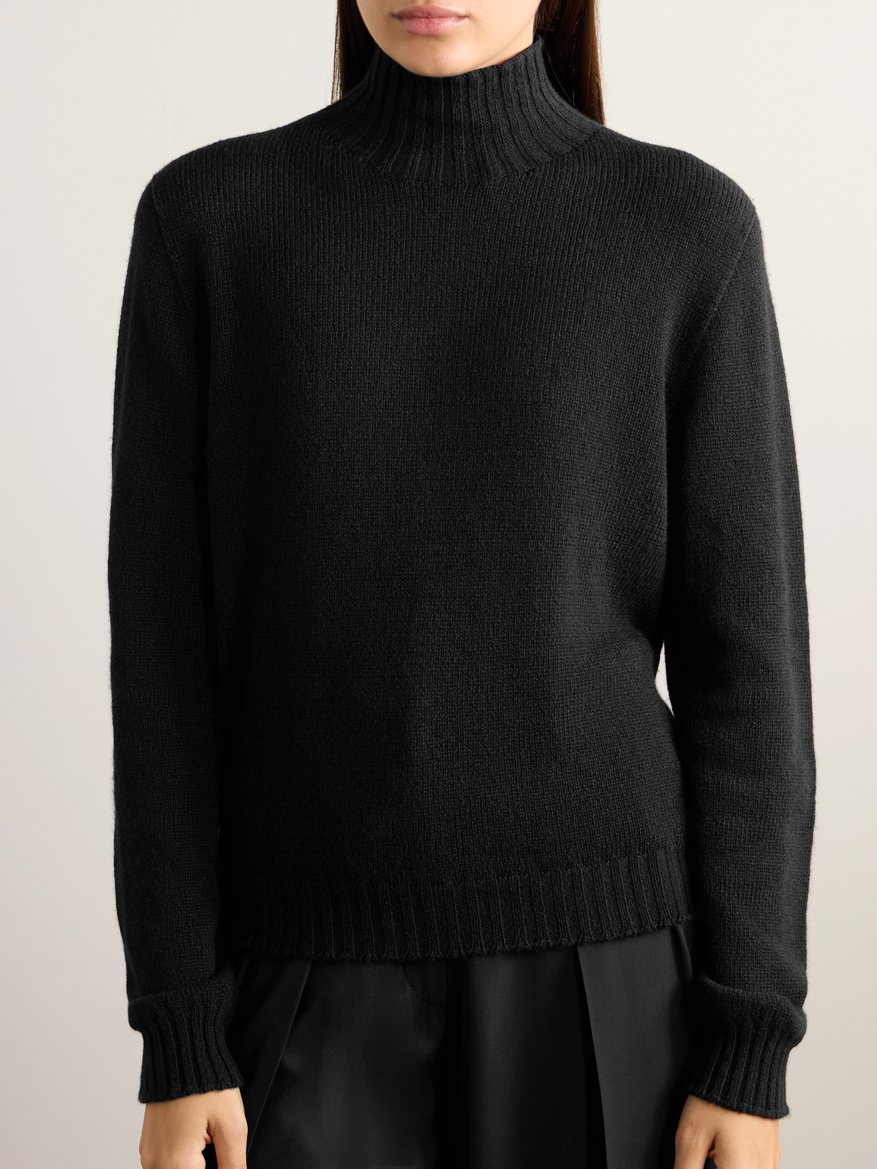 Shop The Row Essentials Kensington Cashmere Turtleneck Sweater In Black