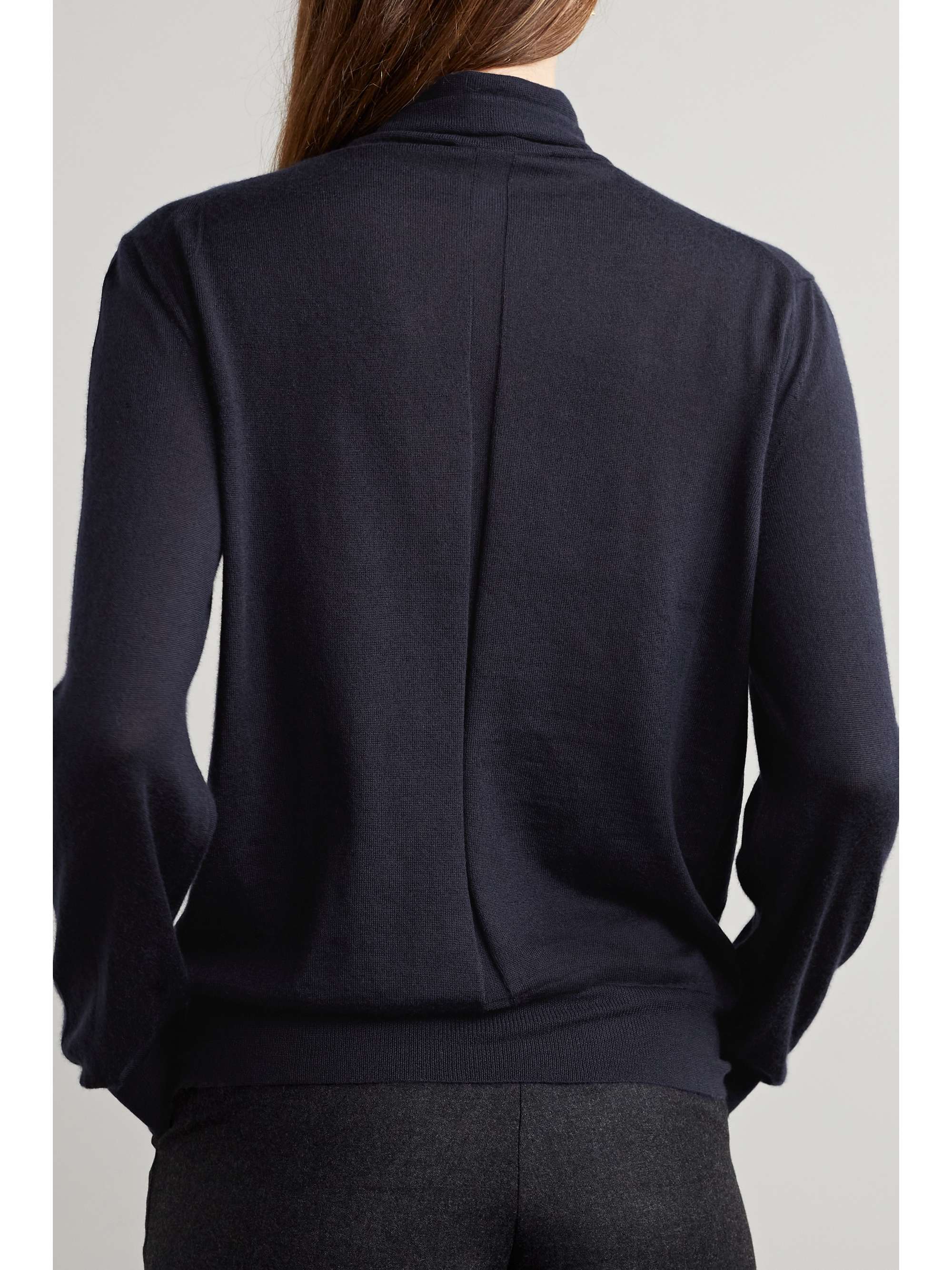 THE ROW Lambeth cashmere turtleneck sweater