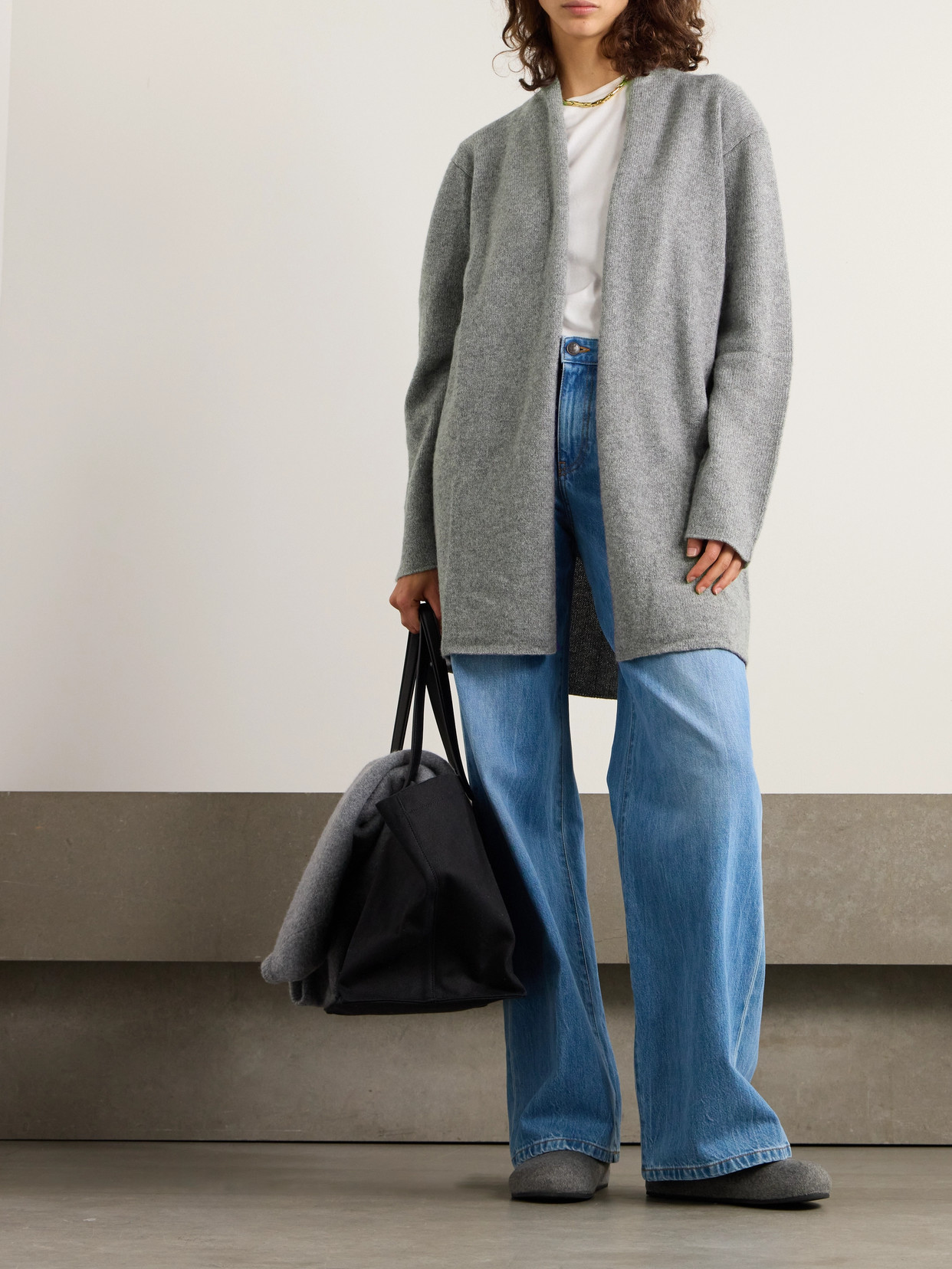 Shop The Row Essentials Fulham Cashmere Cardigan In Gray