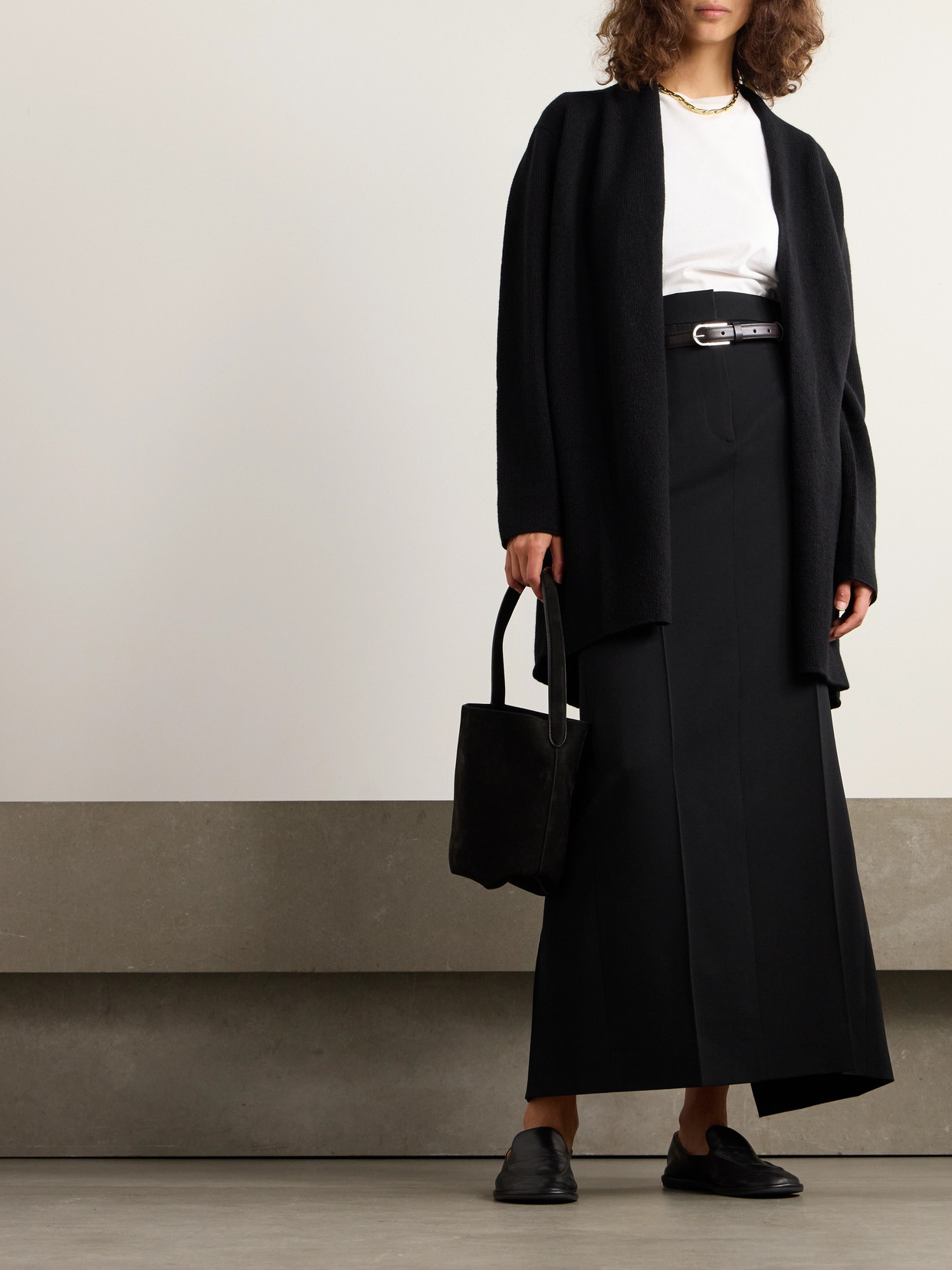 The Row Fulham Cashmere Cardigan In Black