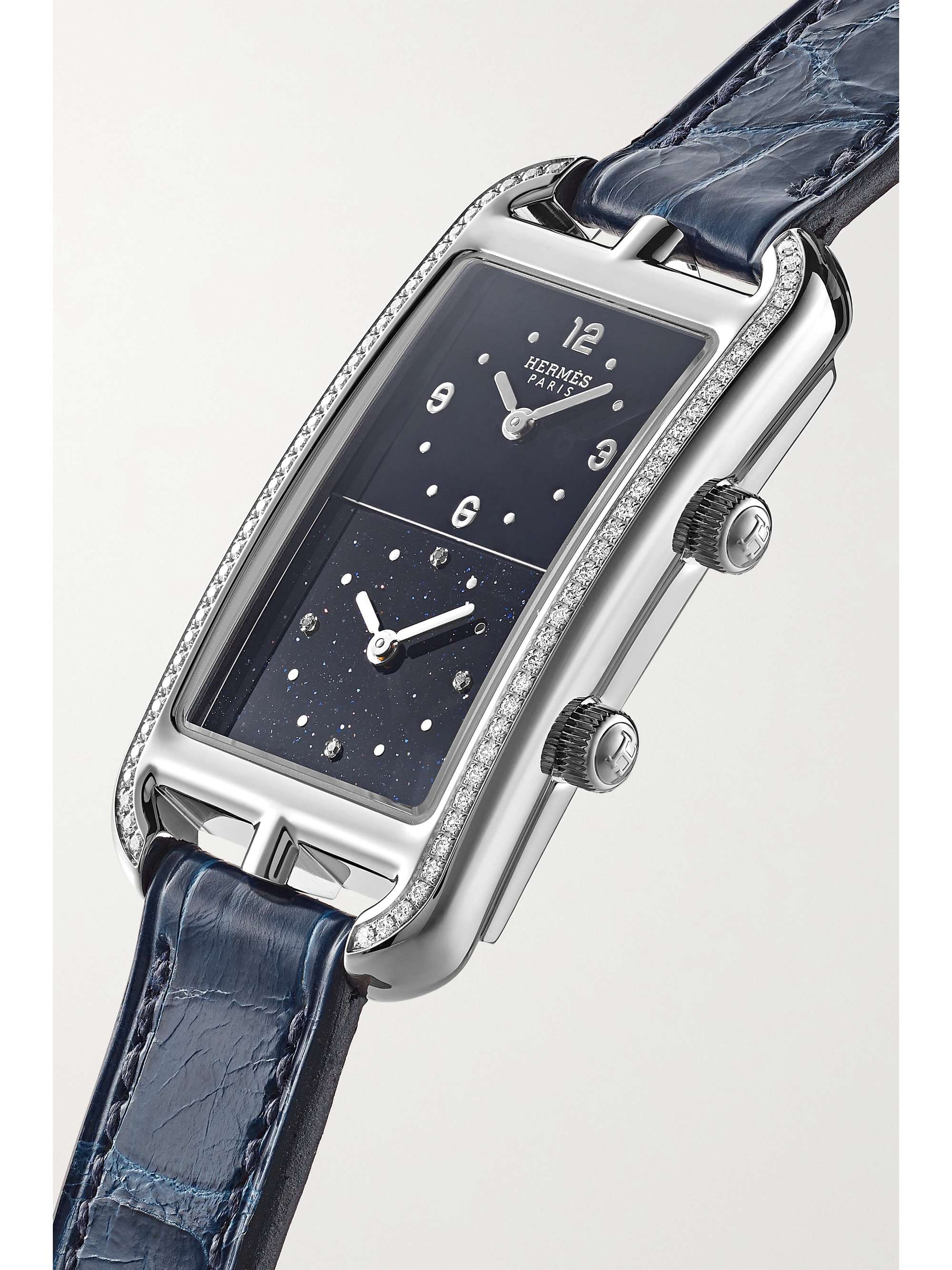 HERMÈS TIMEPIECES Montre en acier inoxydable et diamants à bracelet en alligator Nantucket Dual Time Large, 39 mm