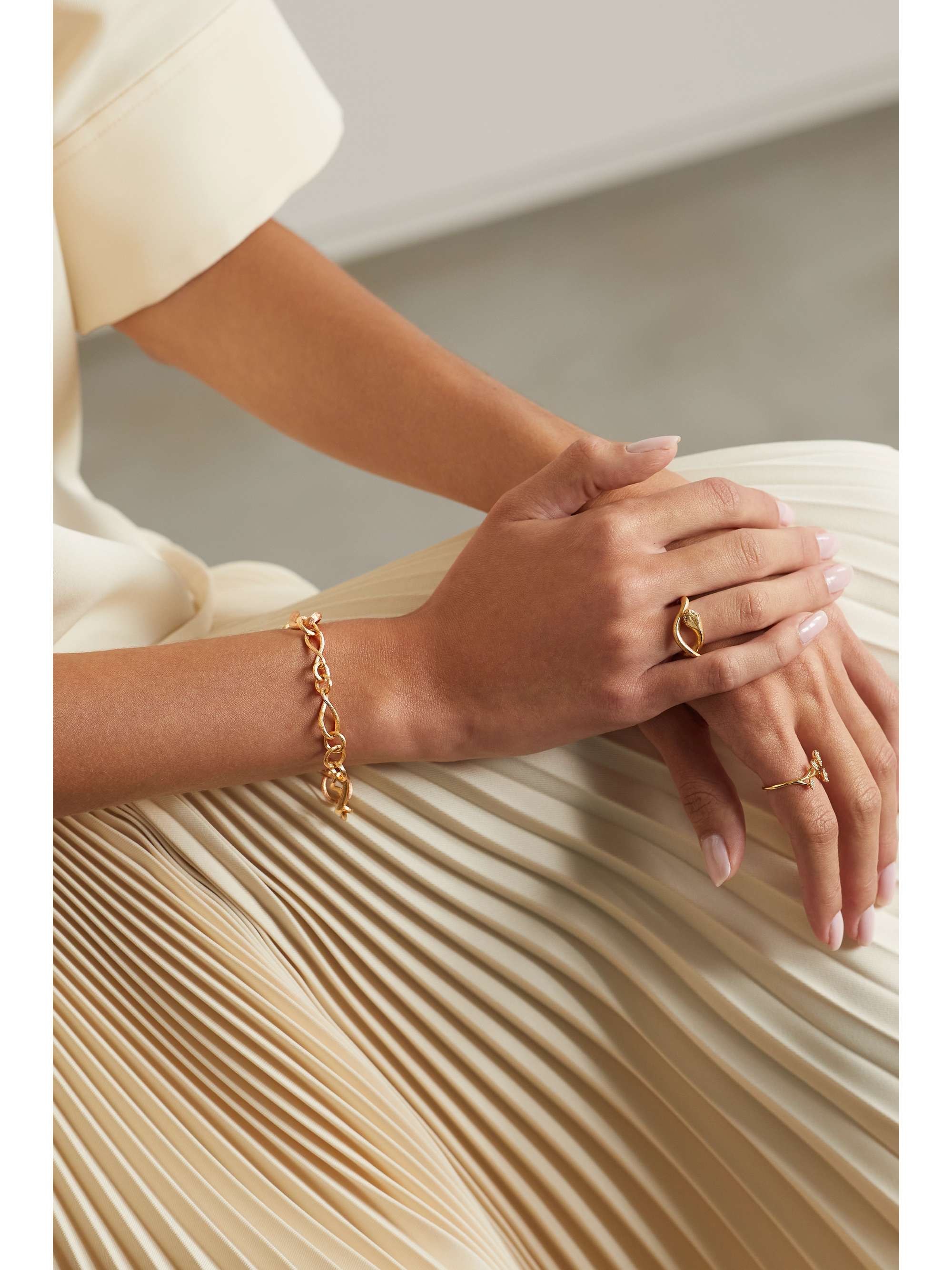 OLE LYNGGAARD COPENHAGEN Love small 18-karat yellow and rose gold bracelet