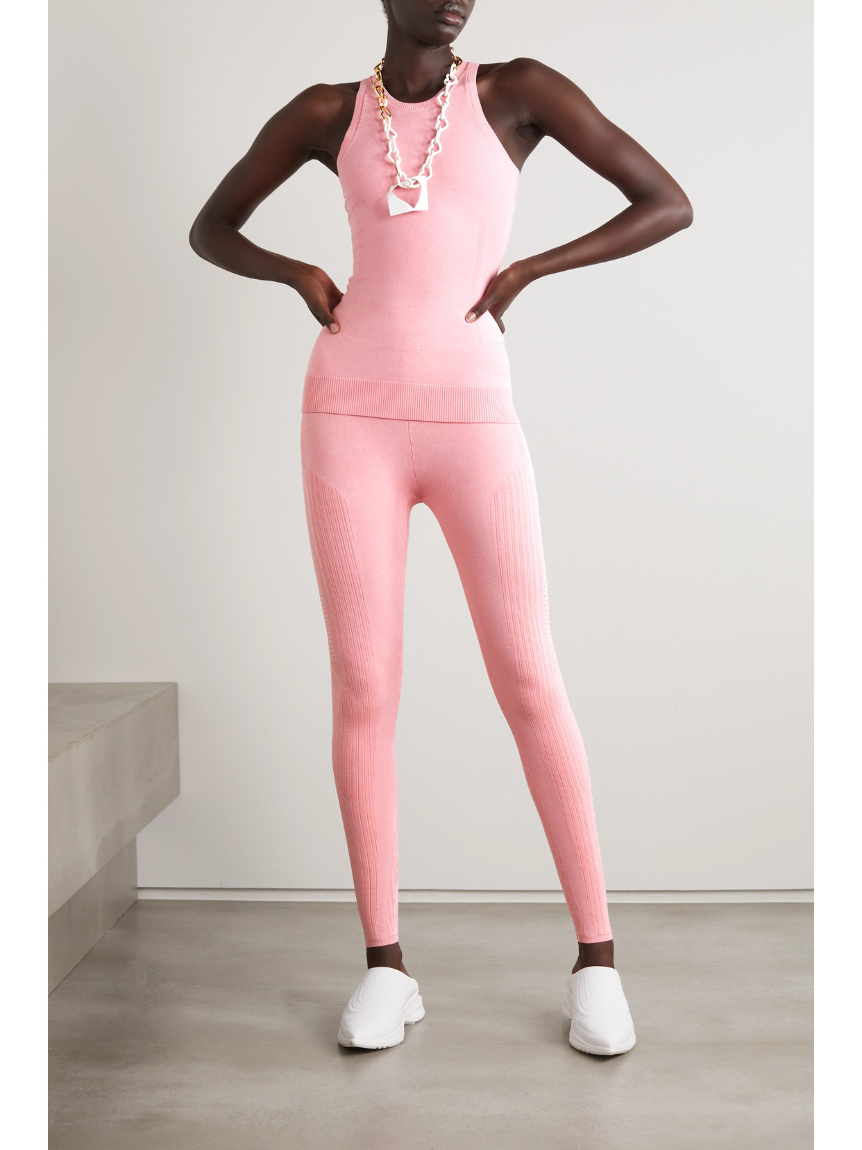Az Factory Fitted Technical Sleeveless Top In Pink