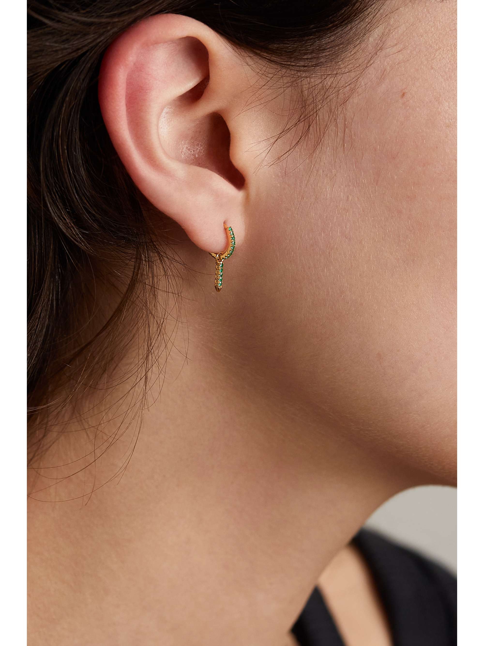 MARIA TASH Eternity Bar 6.5mm 18-karat gold, diamond and emerald single hoop earring