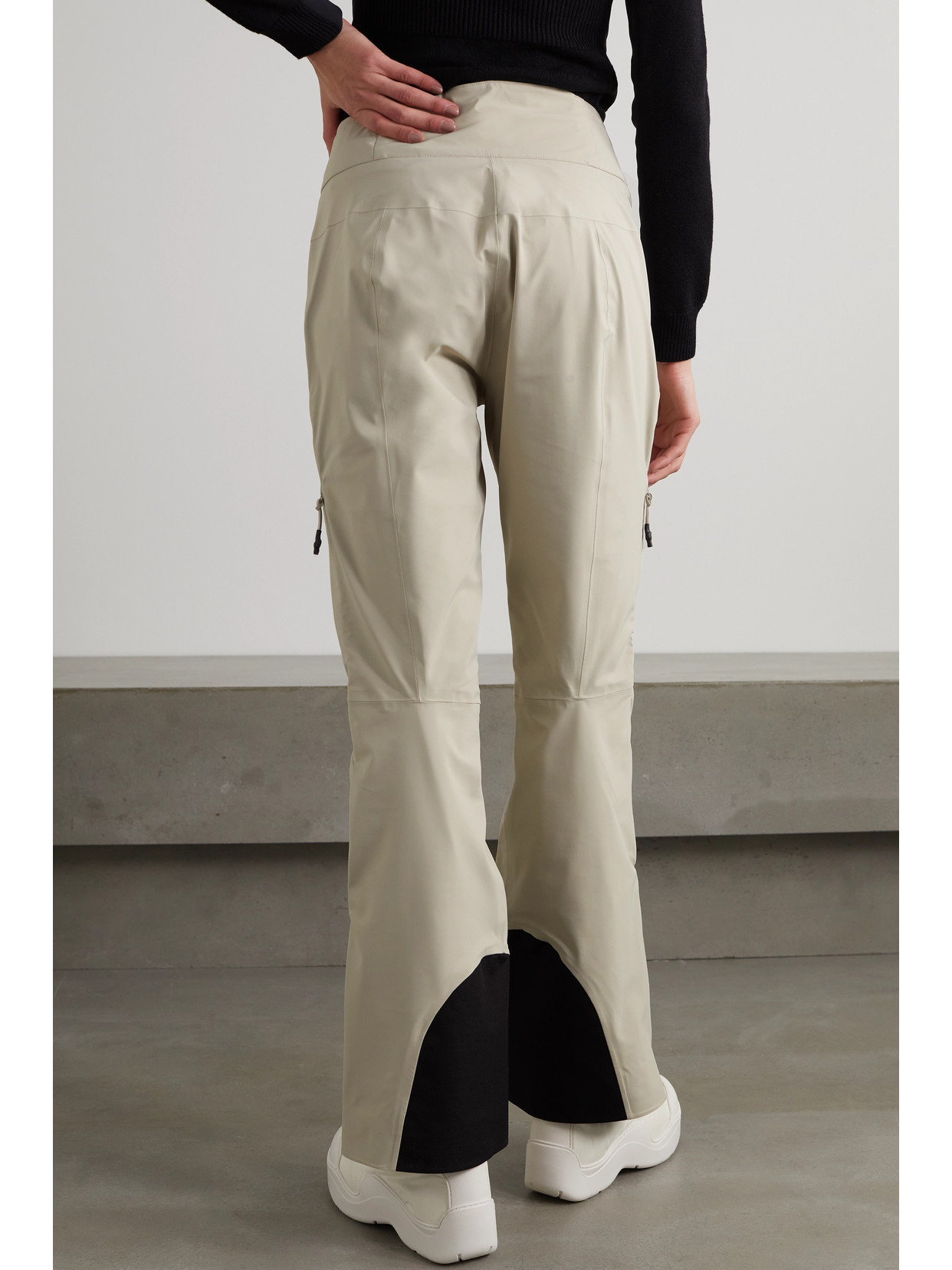 Holden Alpine Belted Paneled Bootcut Ski Pants In Ivory | ModeSens