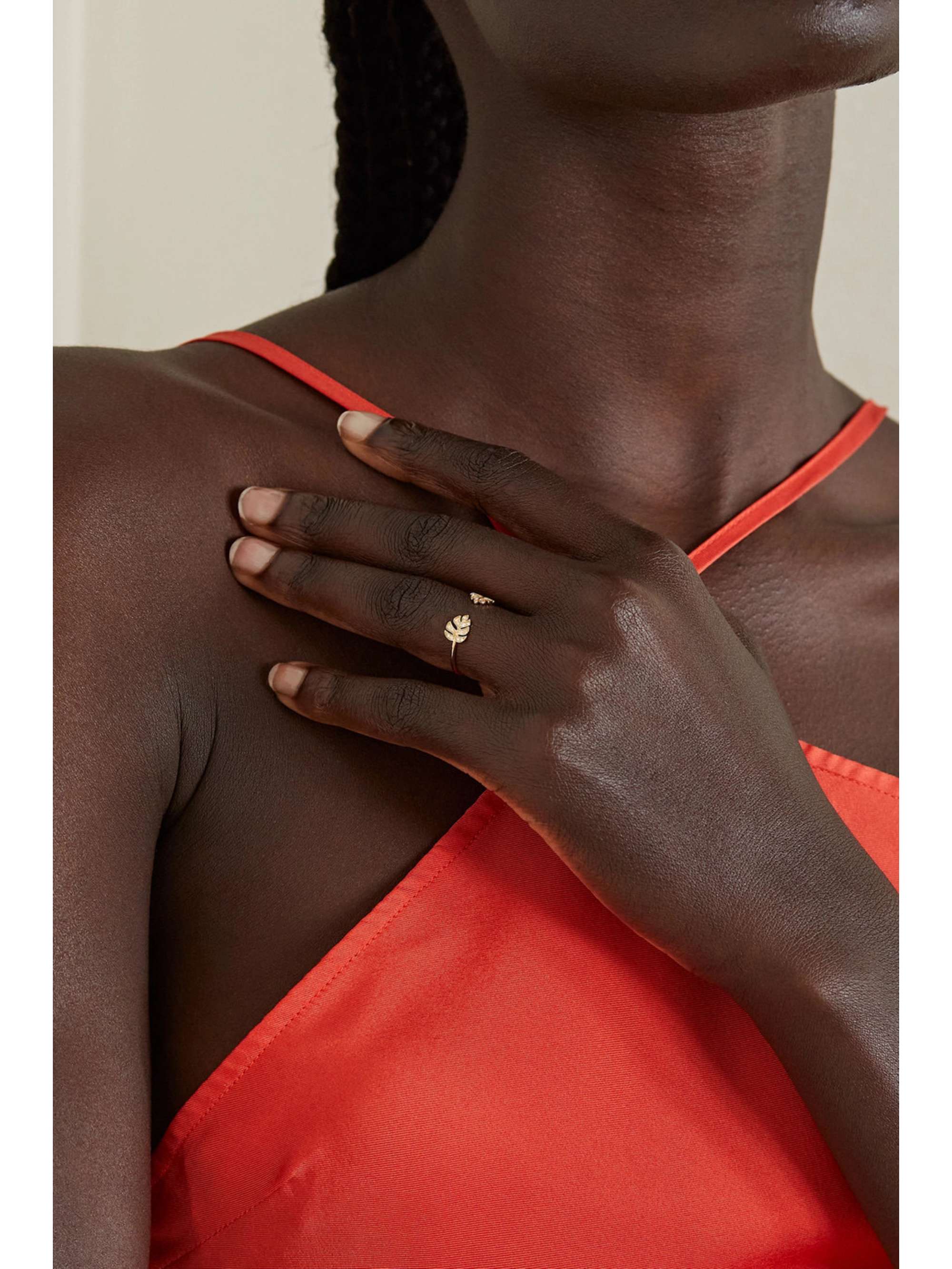 SYDNEY EVAN Tiny Monstera Leaf 14-karat gold diamond ring