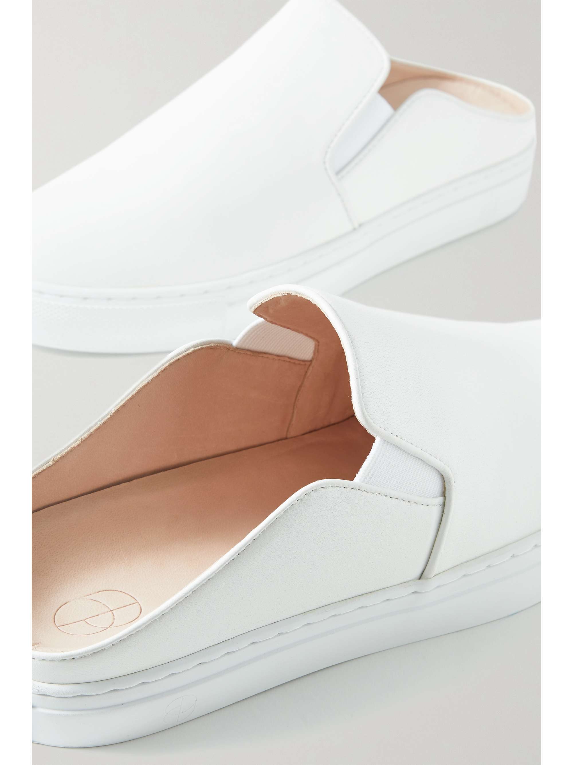 leather pull on sneakers