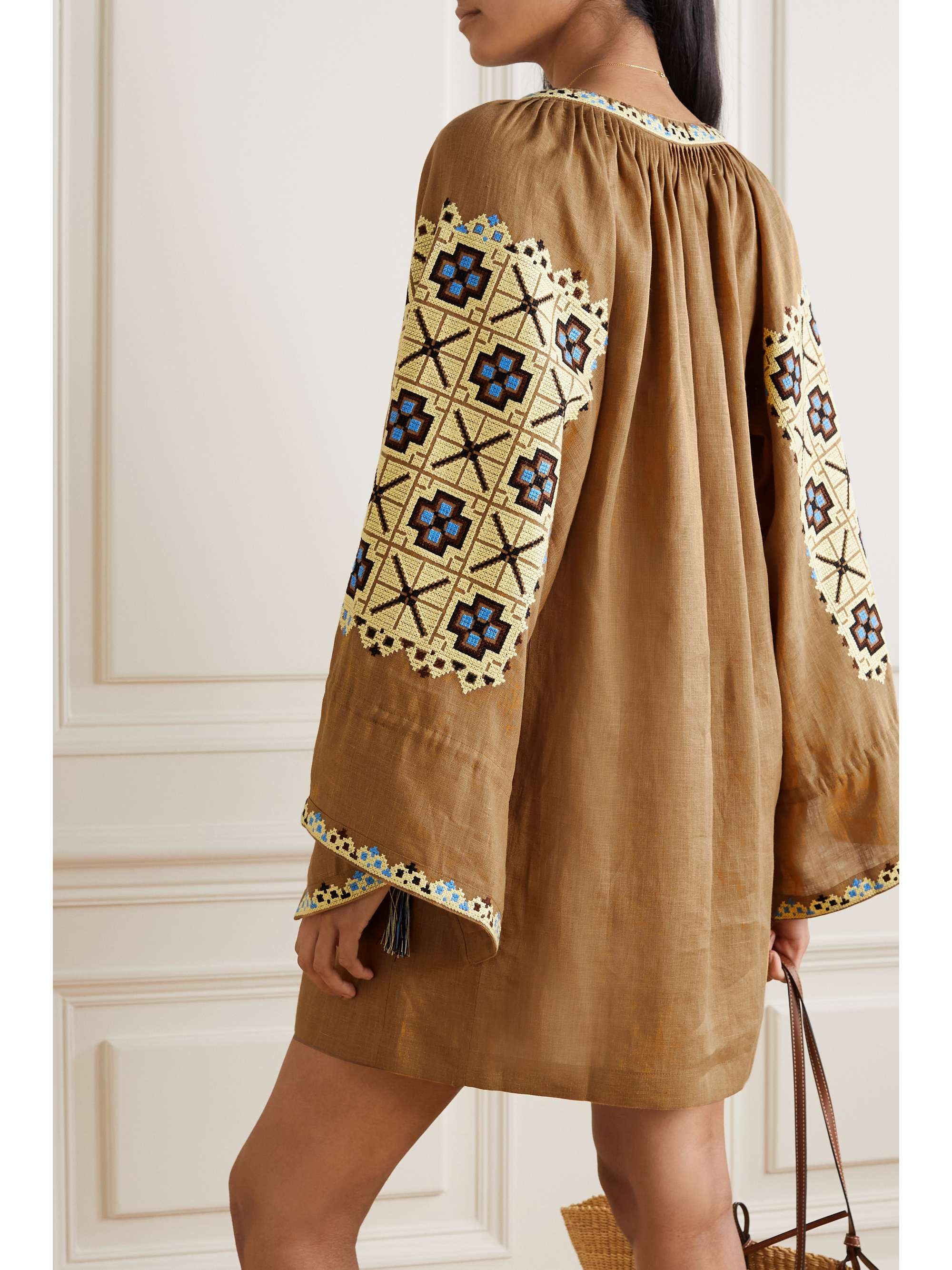 VITA KIN Tasseled embroidered linen tunic