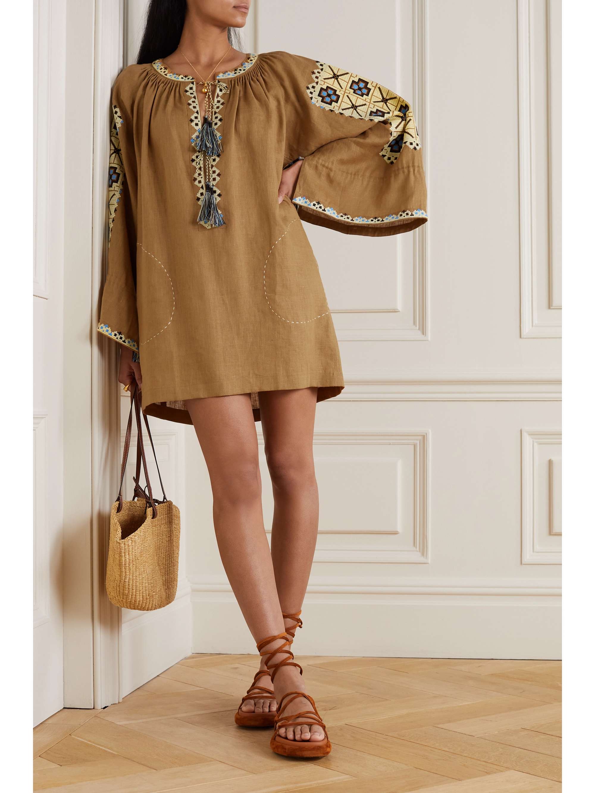 VITA KIN Tasseled embroidered linen tunic