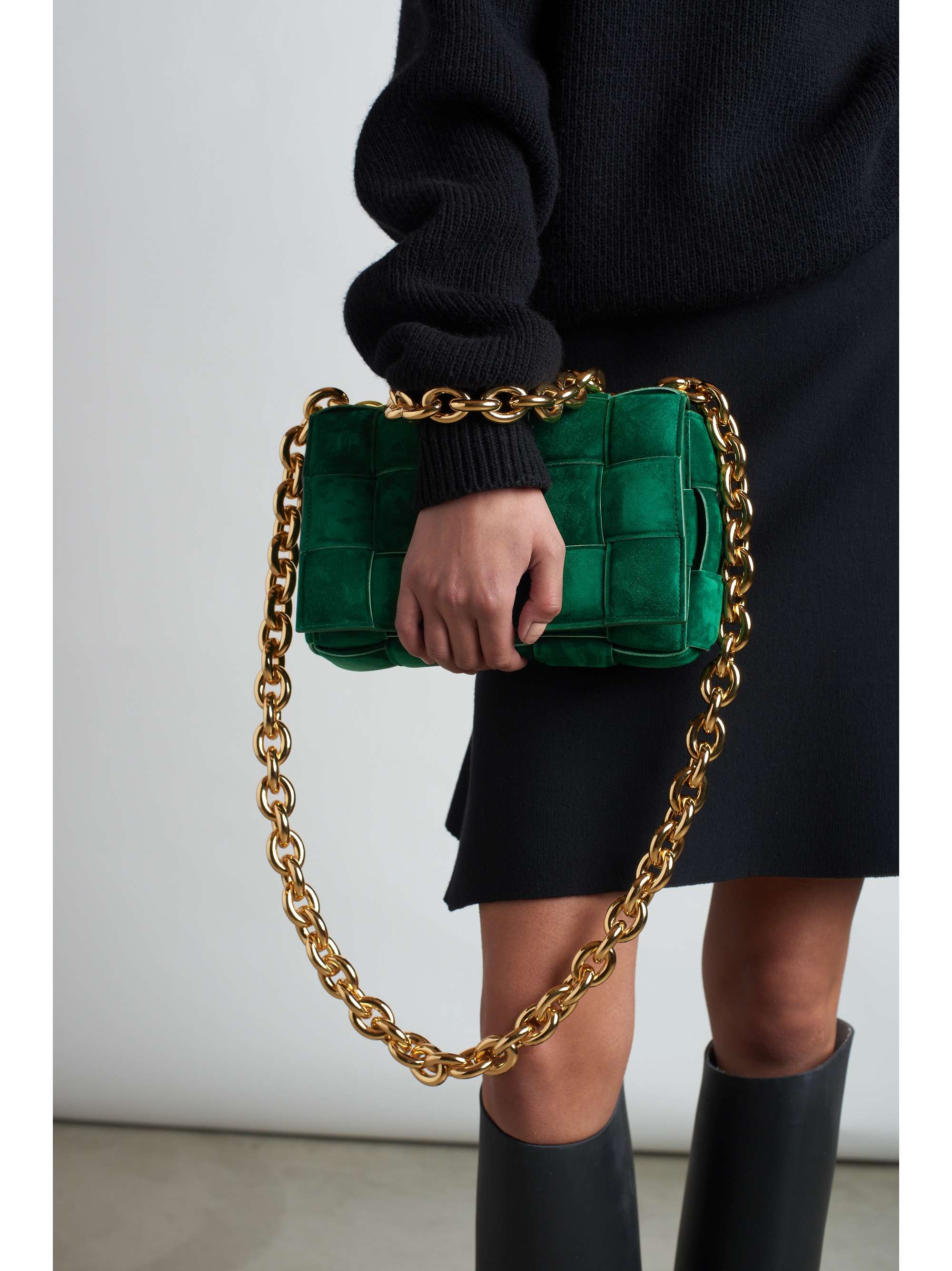 Cross body bags Bottega Veneta - The Chain Cassette bag in Racing Green  color - 631421VBWZ03104