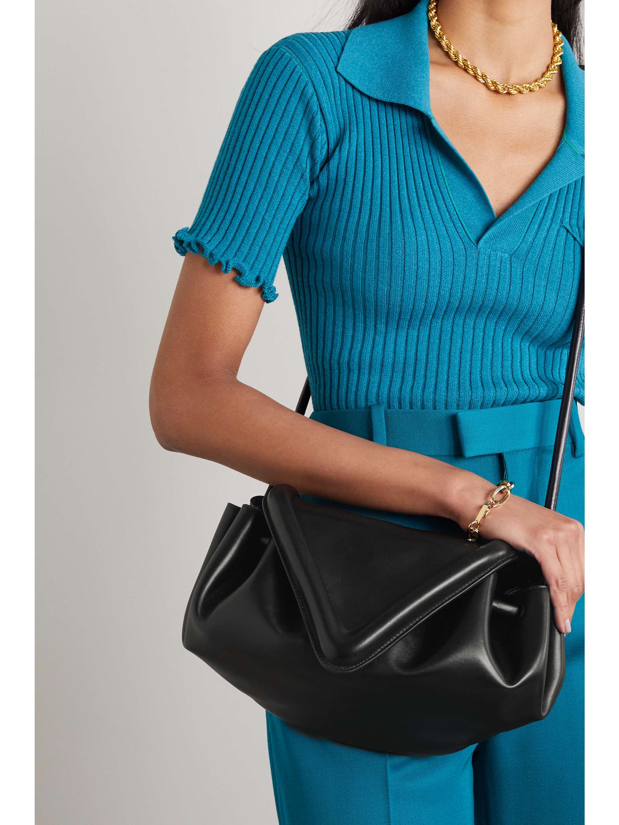 bottega veneta medium pouch