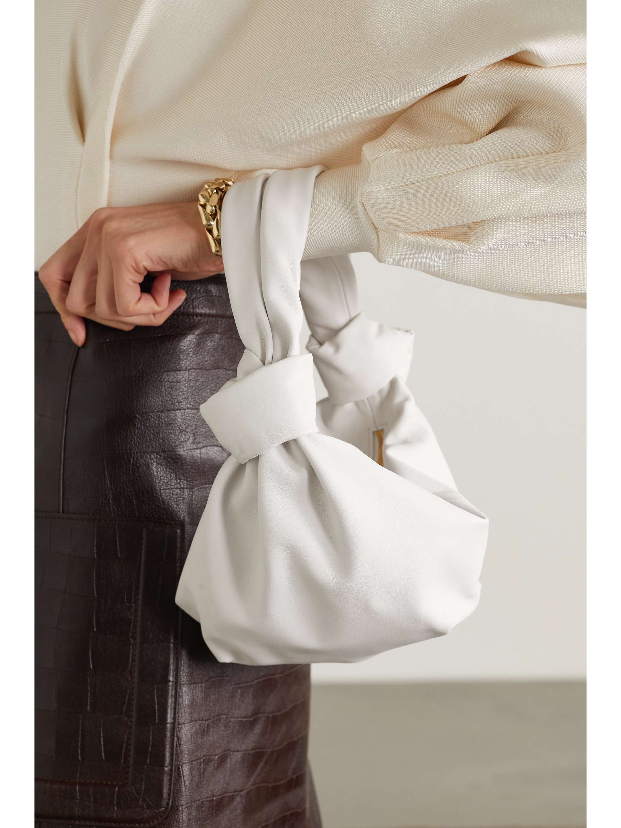 BOTTEGA VENETA Mini knotted leather tote