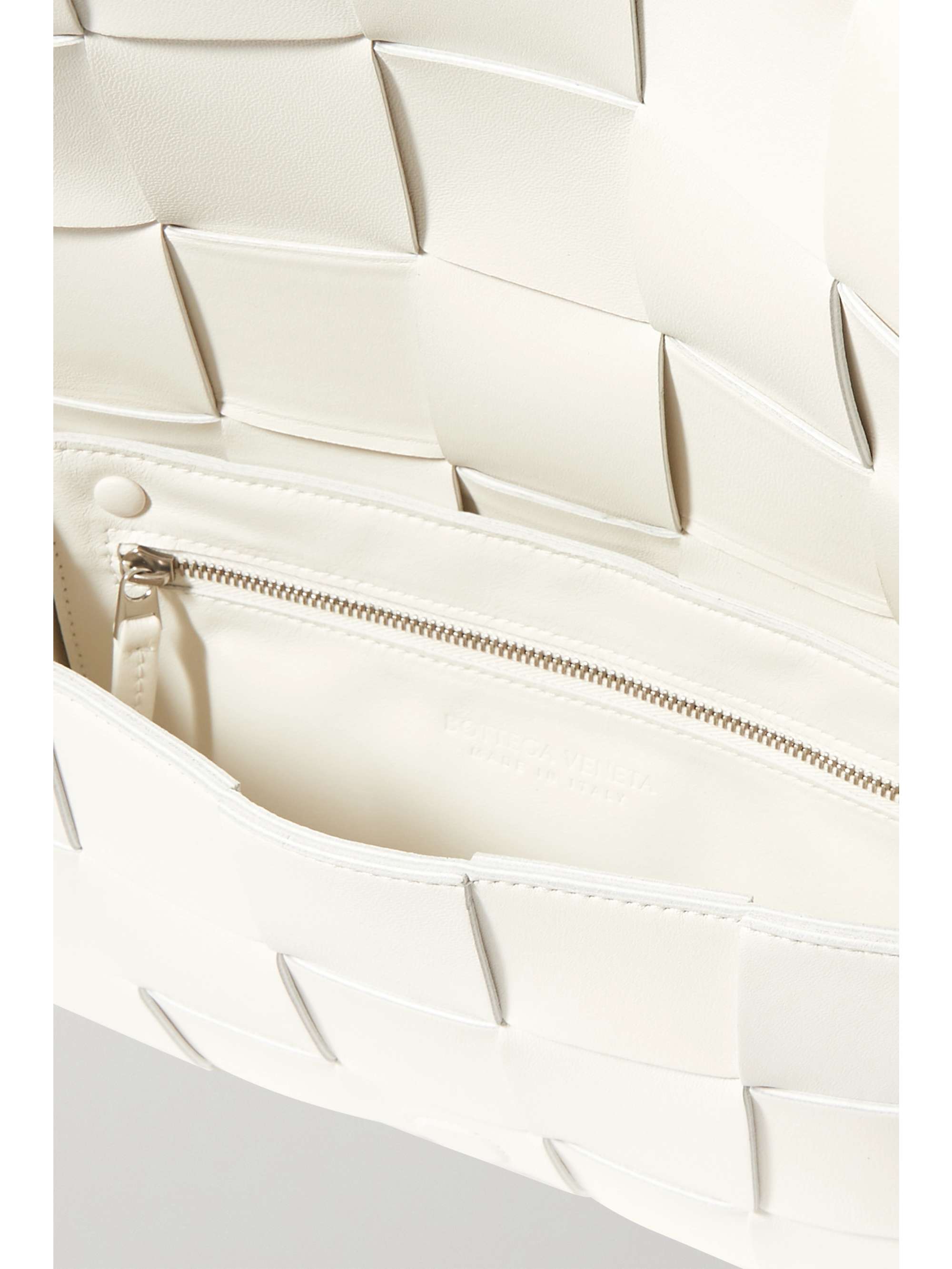 BOTTEGA VENETA Cassette intrecciato leather shoulder bag