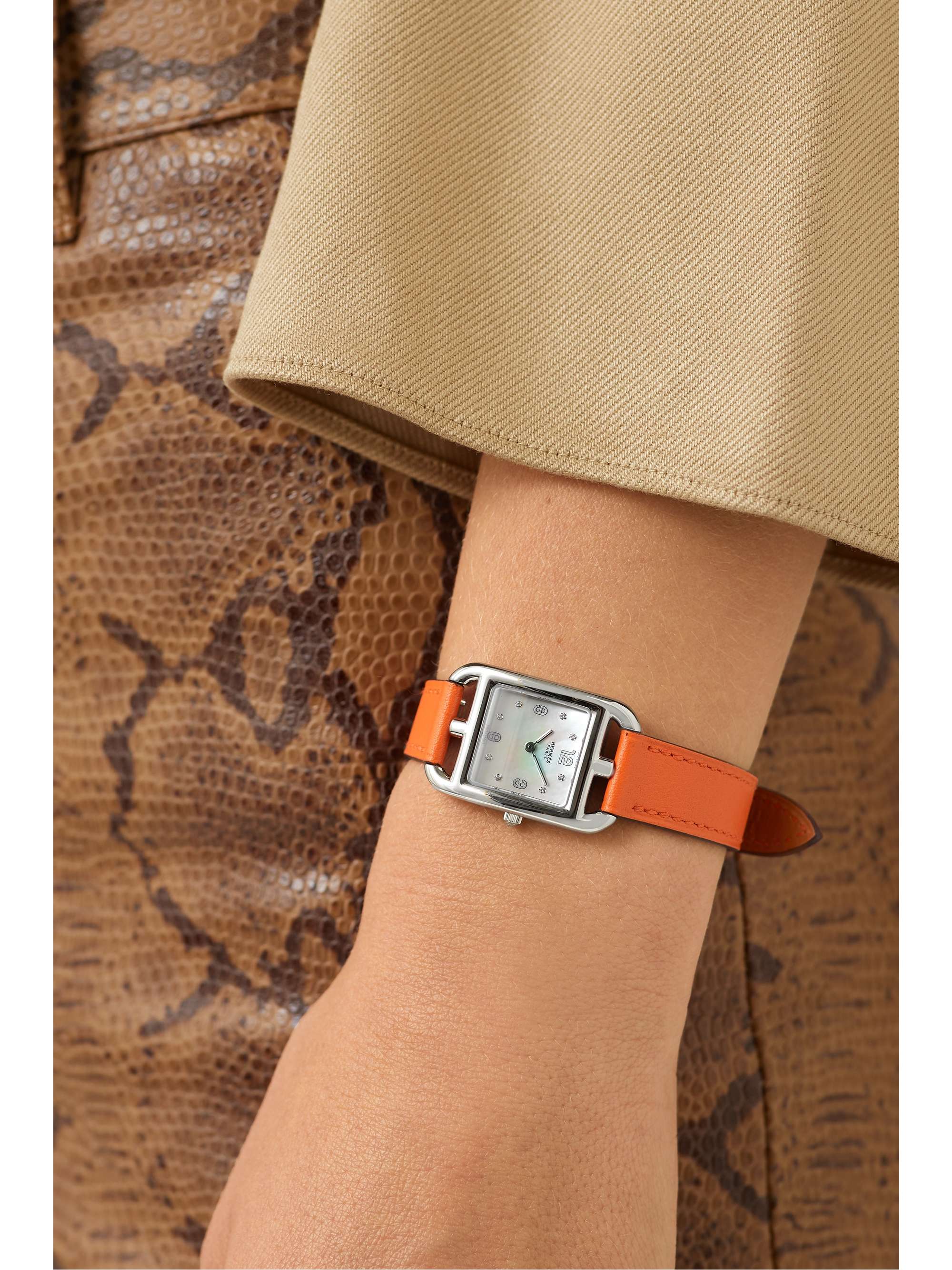 HERMÈS TIMEPIECES Cape Cod 23mm small stainless steel, leather, mother-of-pearl and diamond watch
