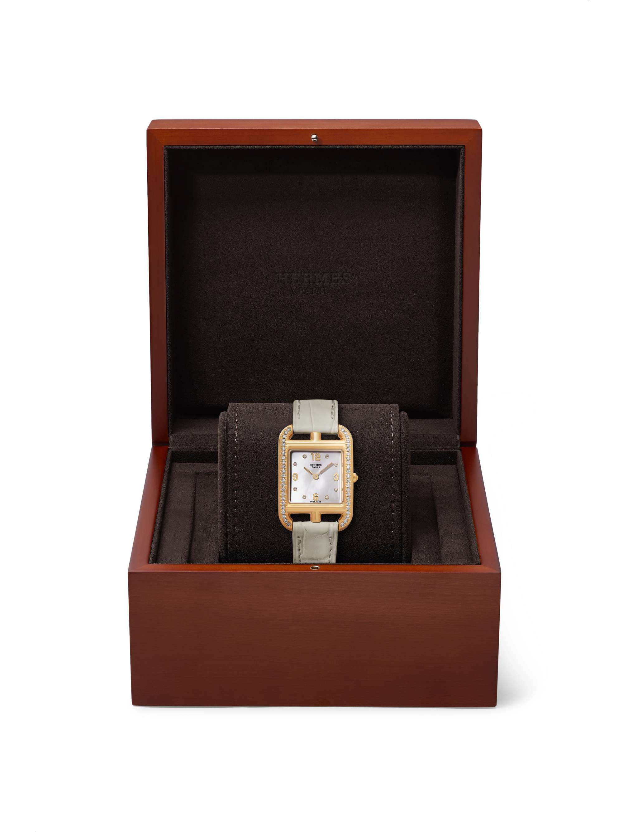 HERMÈS TIMEPIECES Cape Cod 23mm small 18-karat gold, alligator, mother-of-pearl and diamond watch