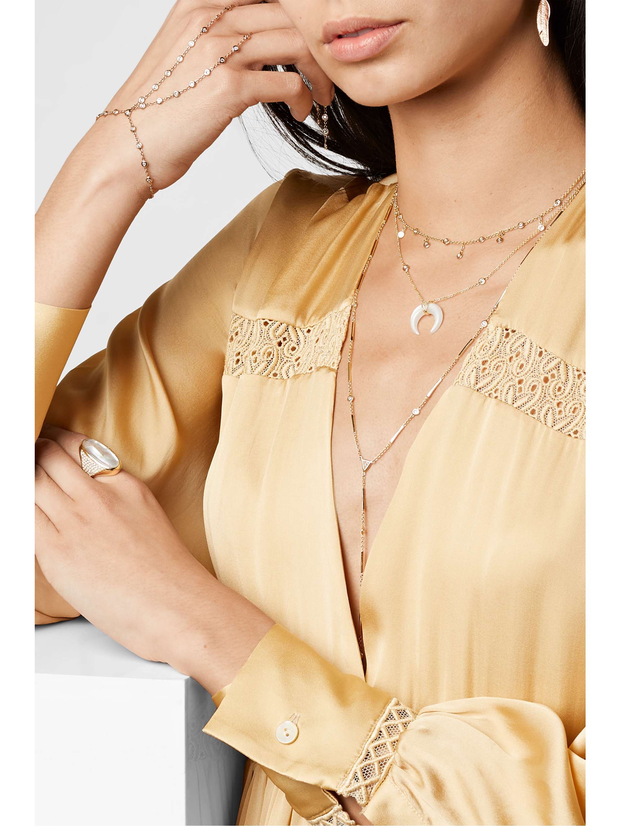 JACQUIE AICHE Mini Double Horn 14-karat gold, moonstone and diamond necklace