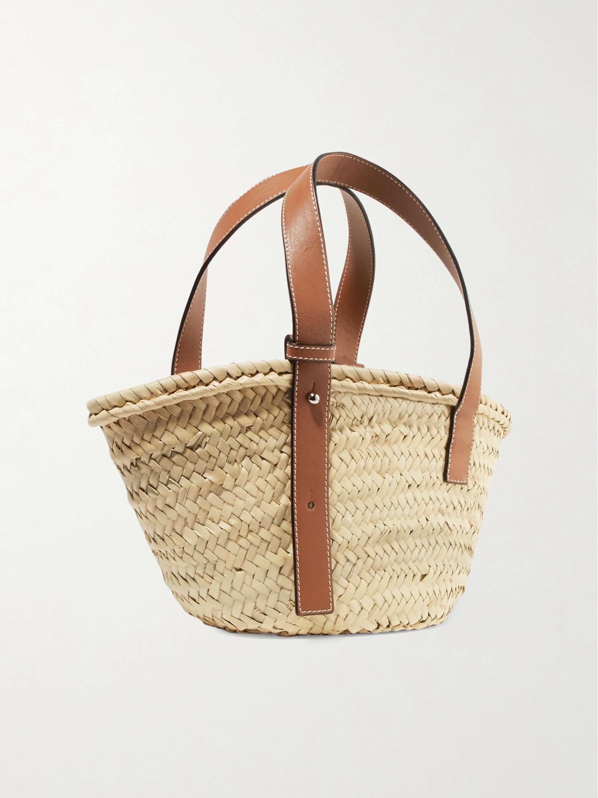 Small leather-trimmed woven raffia tote