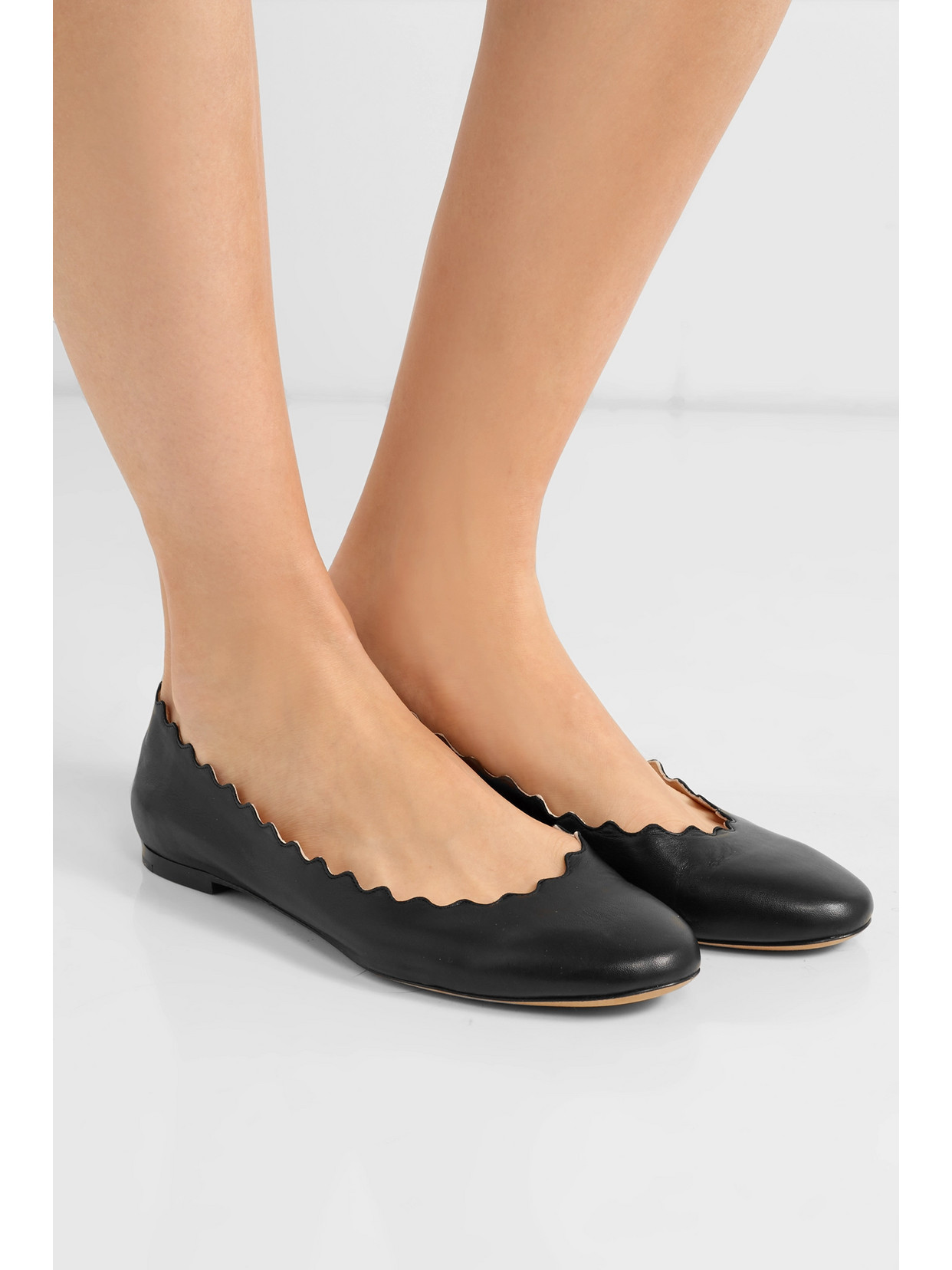 Shop Chloé + Net Sustain Lauren Scalloped Leather Ballet Flats In Black