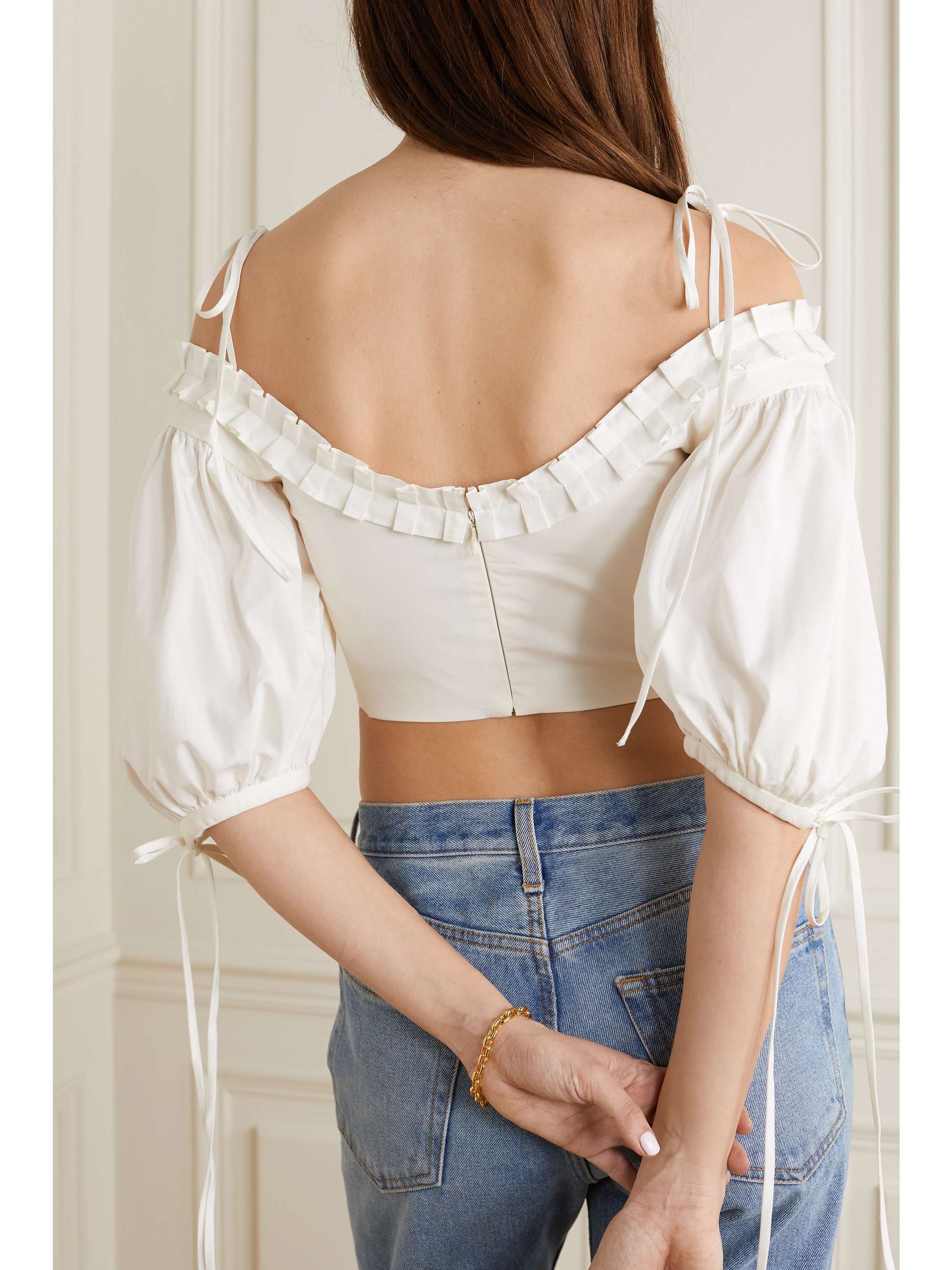ORSEUND IRIS Lady cropped cold-shoulder cotton-poplin top