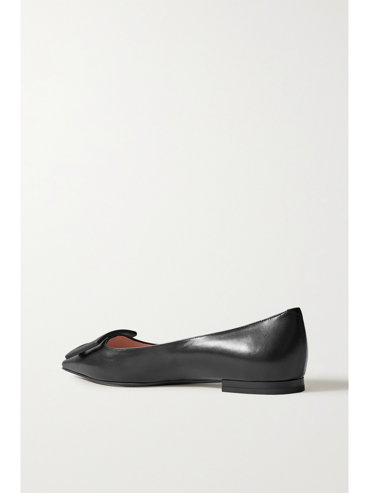 Shop Roger Vivier Gommettine Buckled Leather Ballet Flats In Black