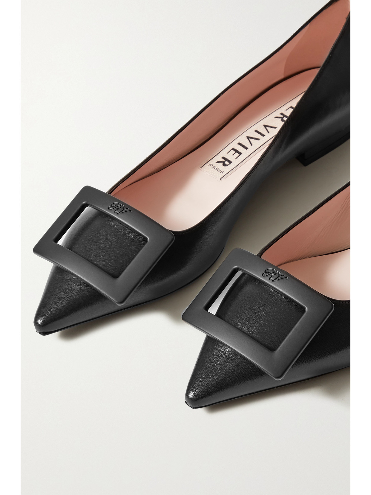 Shop Roger Vivier Gommettine Buckled Leather Ballet Flats In Black