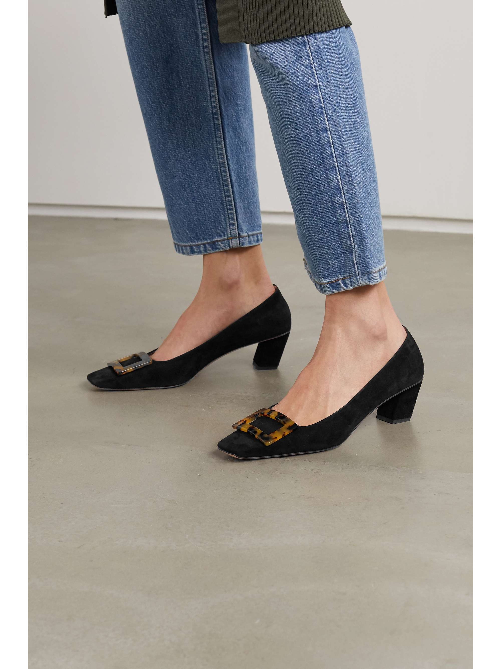 ROGER VIVIER Belle Vivier suede pumps