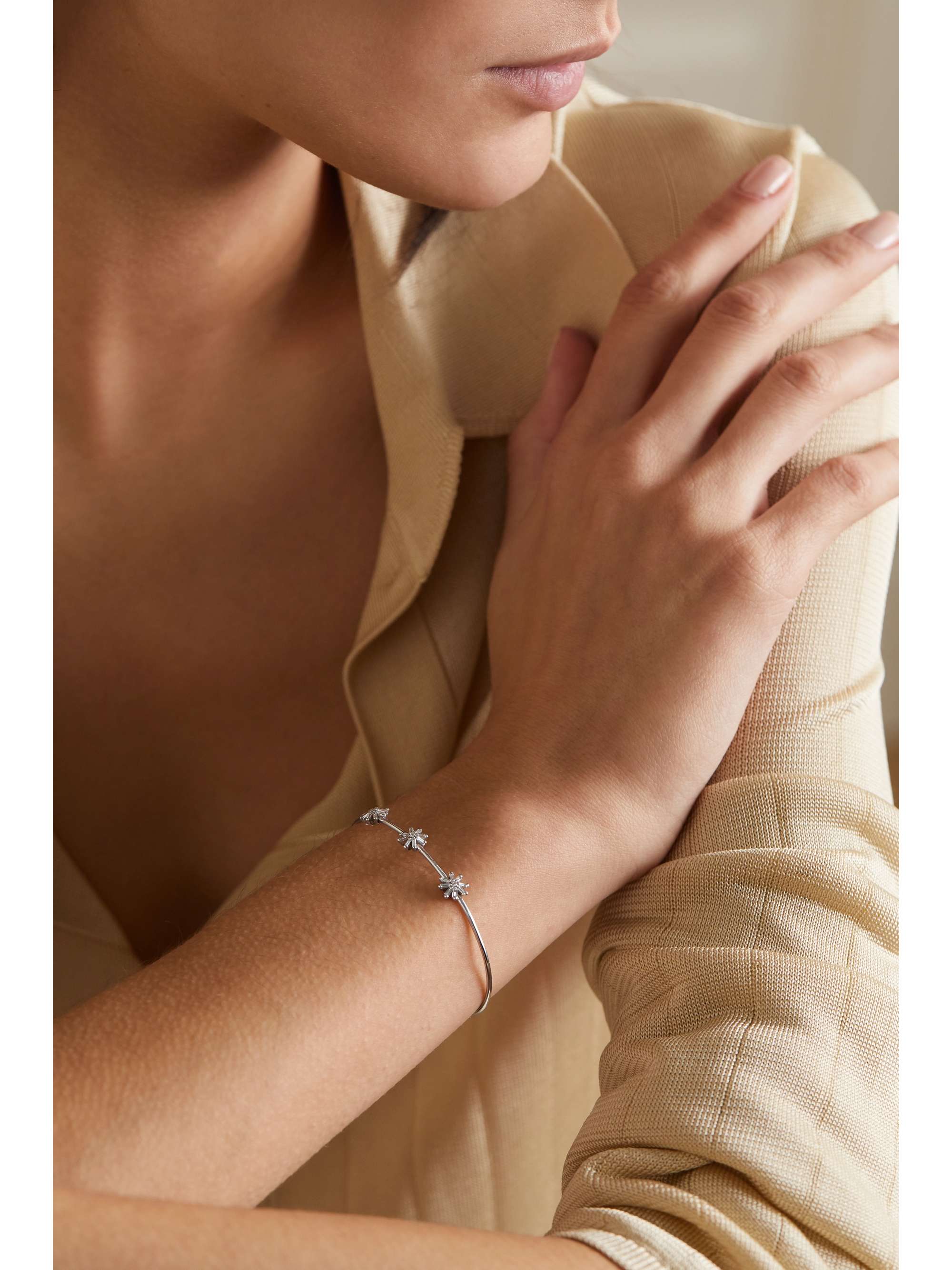 SUZANNE KALAN 18-karat white gold diamond cuff