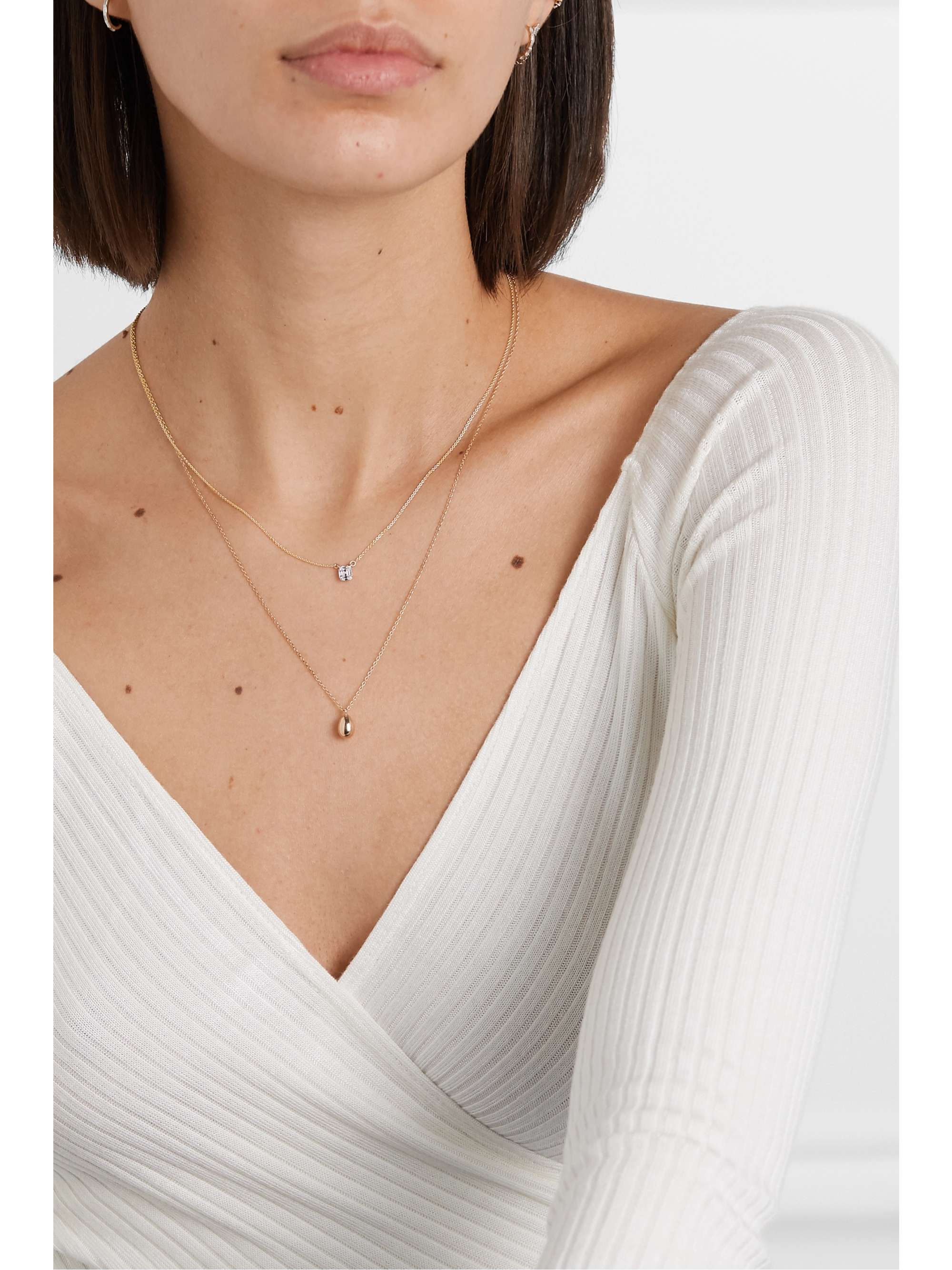 STONE AND STRAND Shield of Strength 14-karat gold diamond necklace