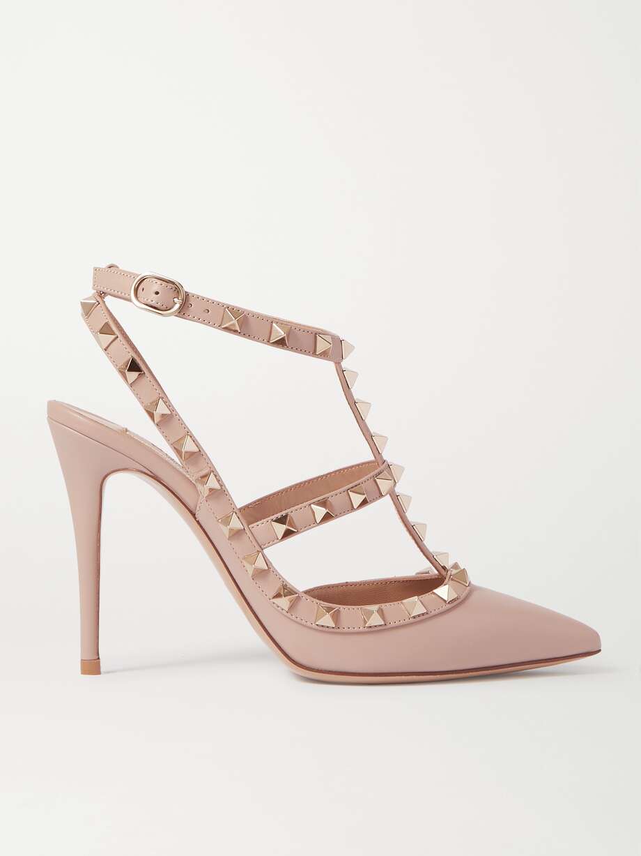 net-a-porter.com | VALENTINO Valentino Garavani Rockstud leather pumps