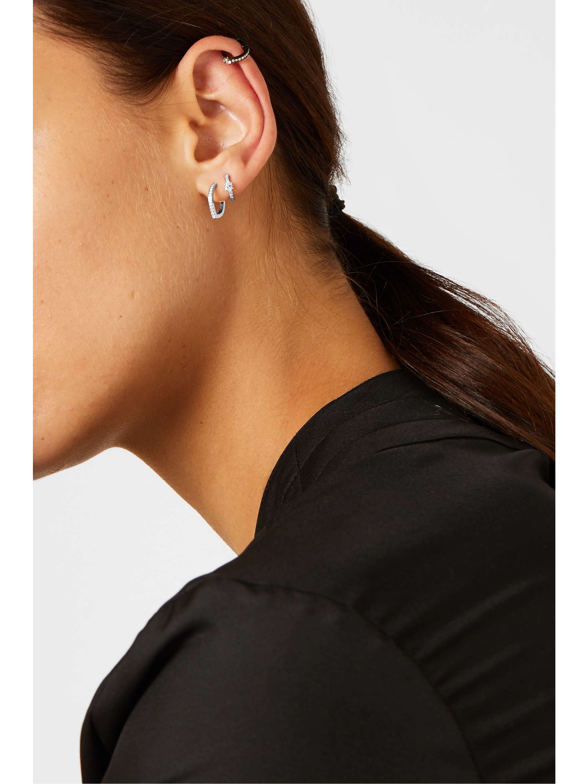 REPOSSI Boucle d'oreille en or blanc 18 carats (750/1000) et diamants Antifer