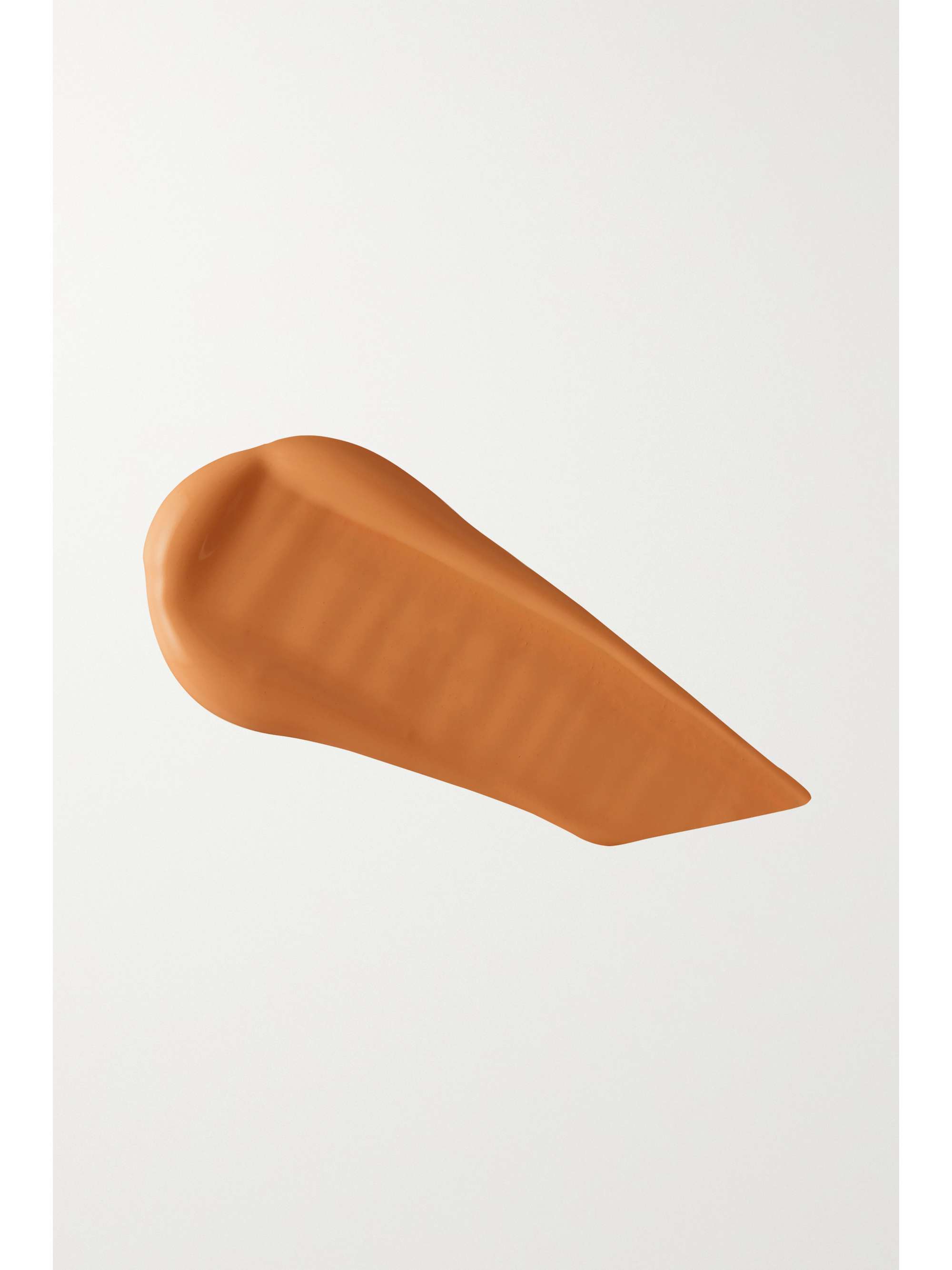 CHARLOTTE TILBURY Fond de teint Airbrush Flawless, 6 Warm, 30 ml